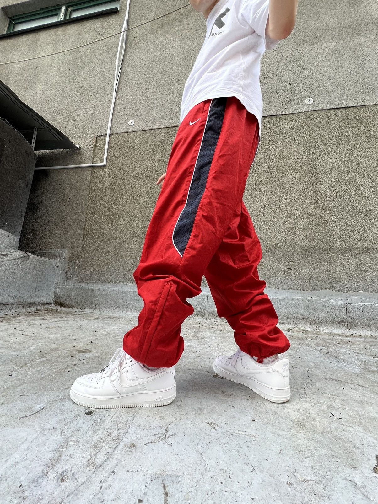 Nike Vintage Nike Red Track Pants Size US 34 / EU 50 - 2 Thumbnail