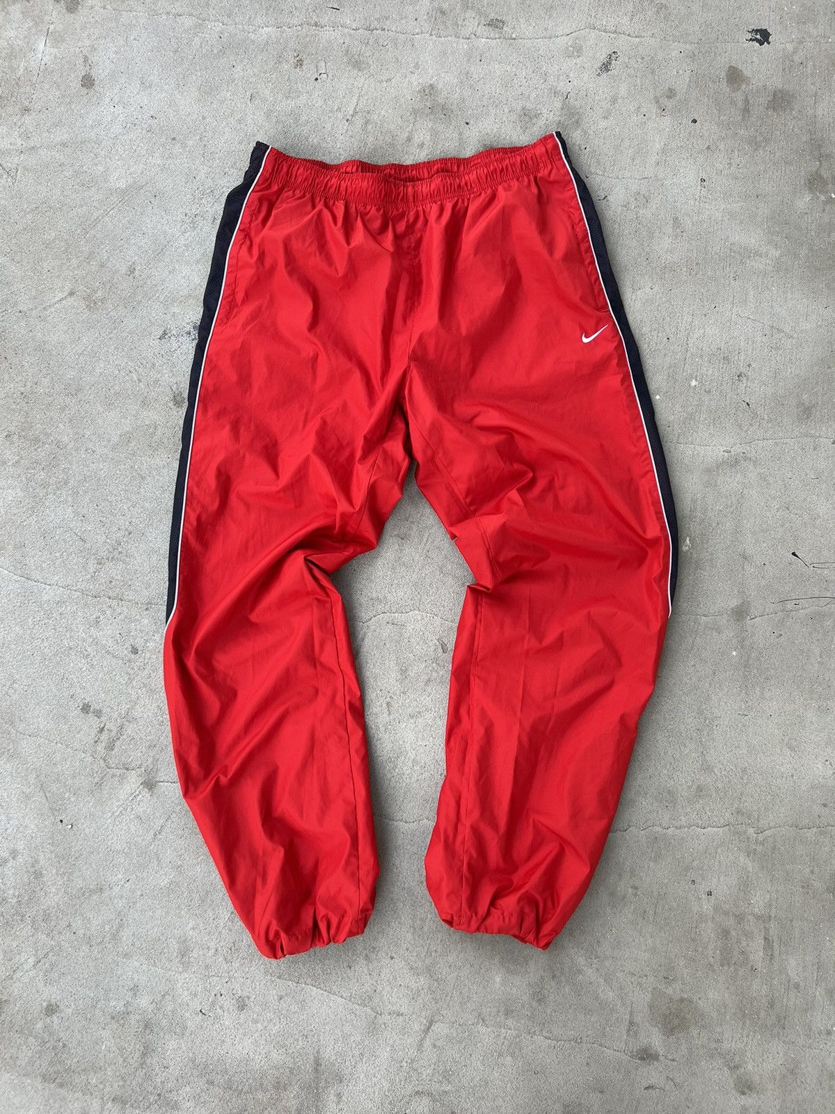 Nike Vintage Nike Red Track Pants Size US 34 / EU 50 - 6 Thumbnail