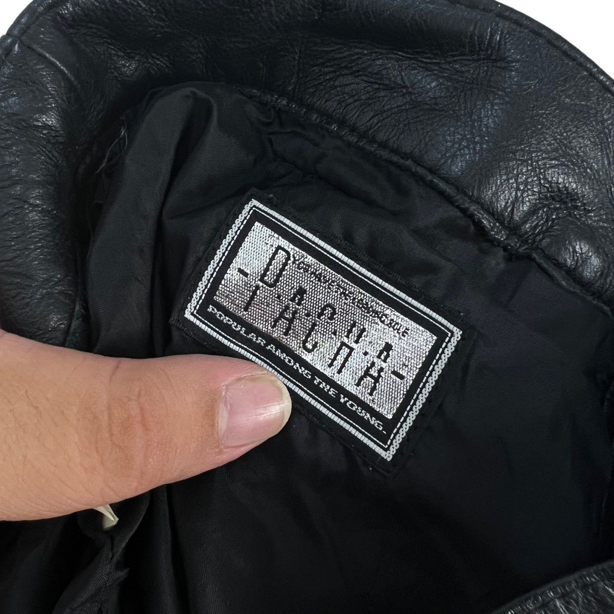Japanese Brand VINTAGE PACHA JAPAN PARACHUTE LEATHER PANTS RACING WEAR Size US 32 / EU 48 - 10 Thumbnail
