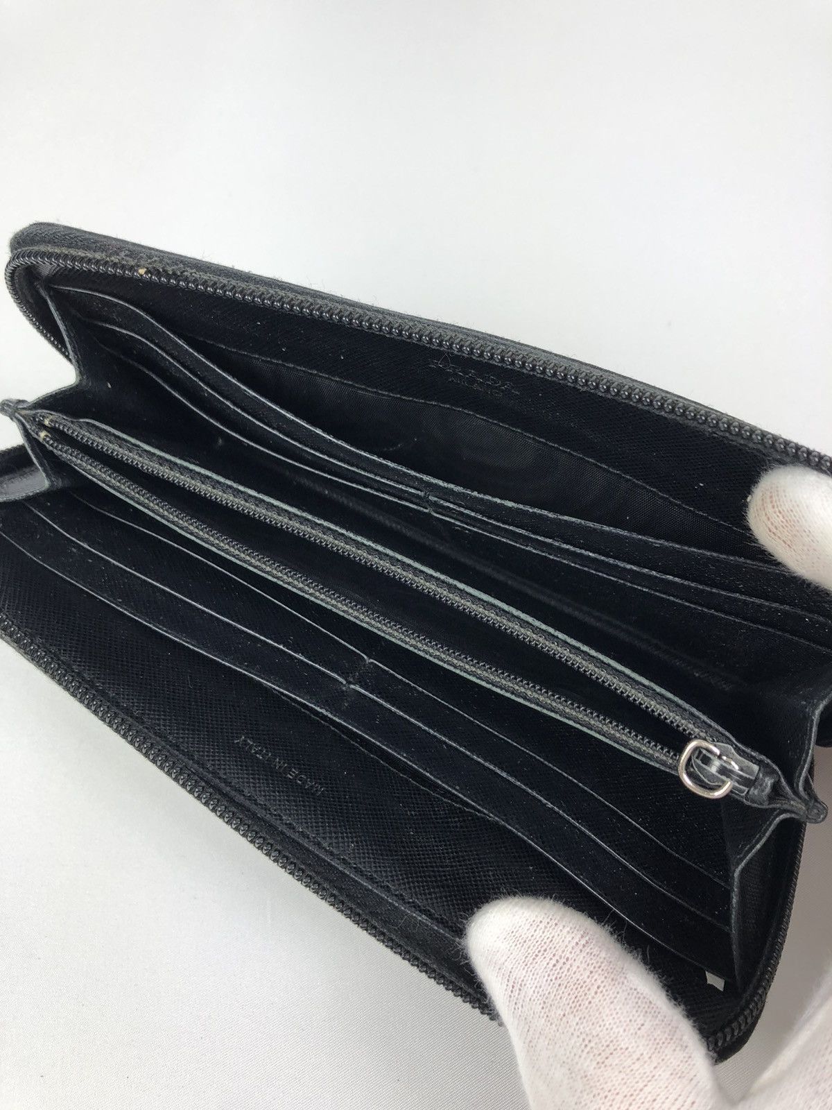 Prada Prada tessuto nylon zippy wallet Size ONE SIZE - 3 Thumbnail