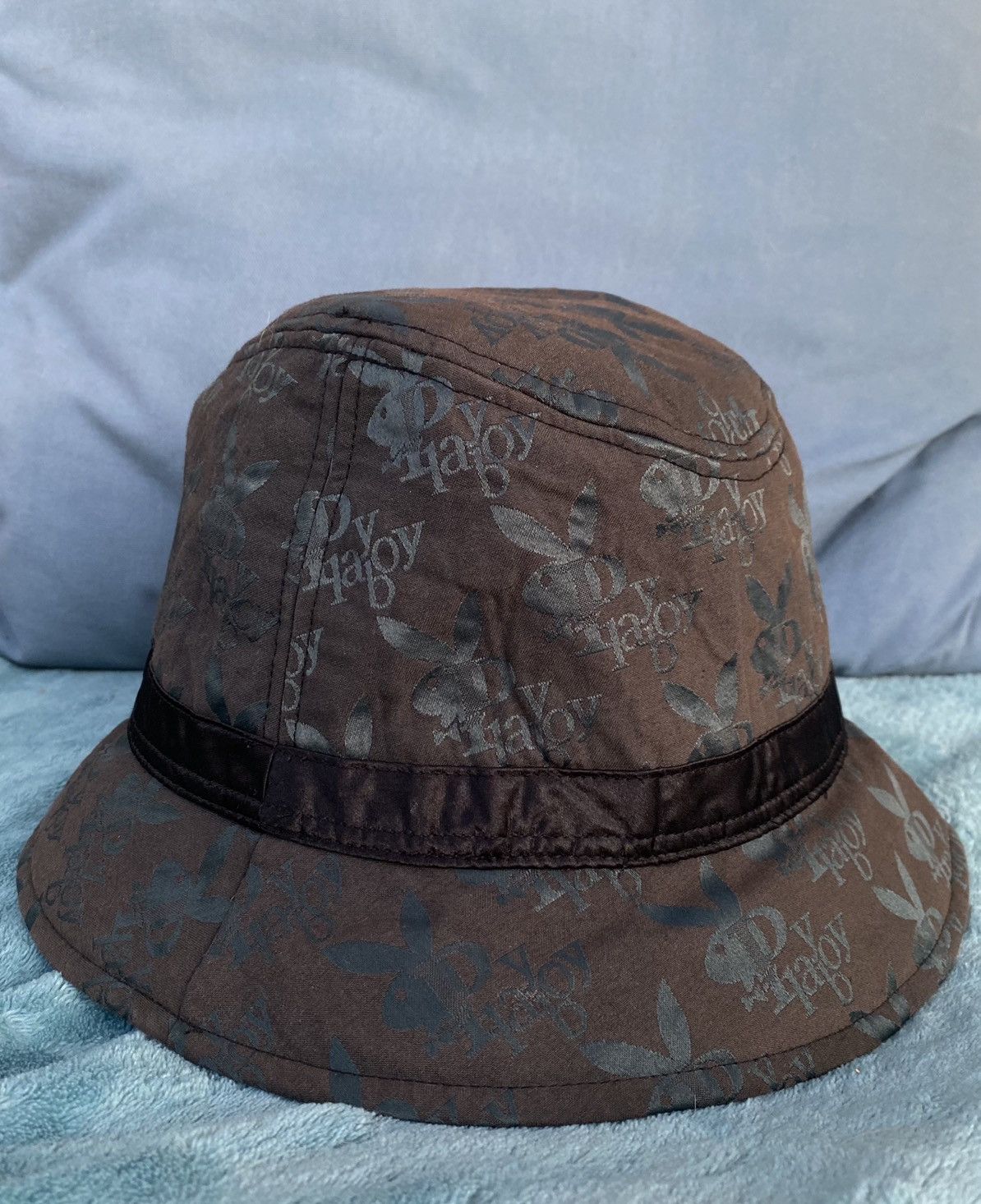 Playboy × Vintage Playboy vintage monogram bucket hat Size ONE SIZE - 1 Thumbnail