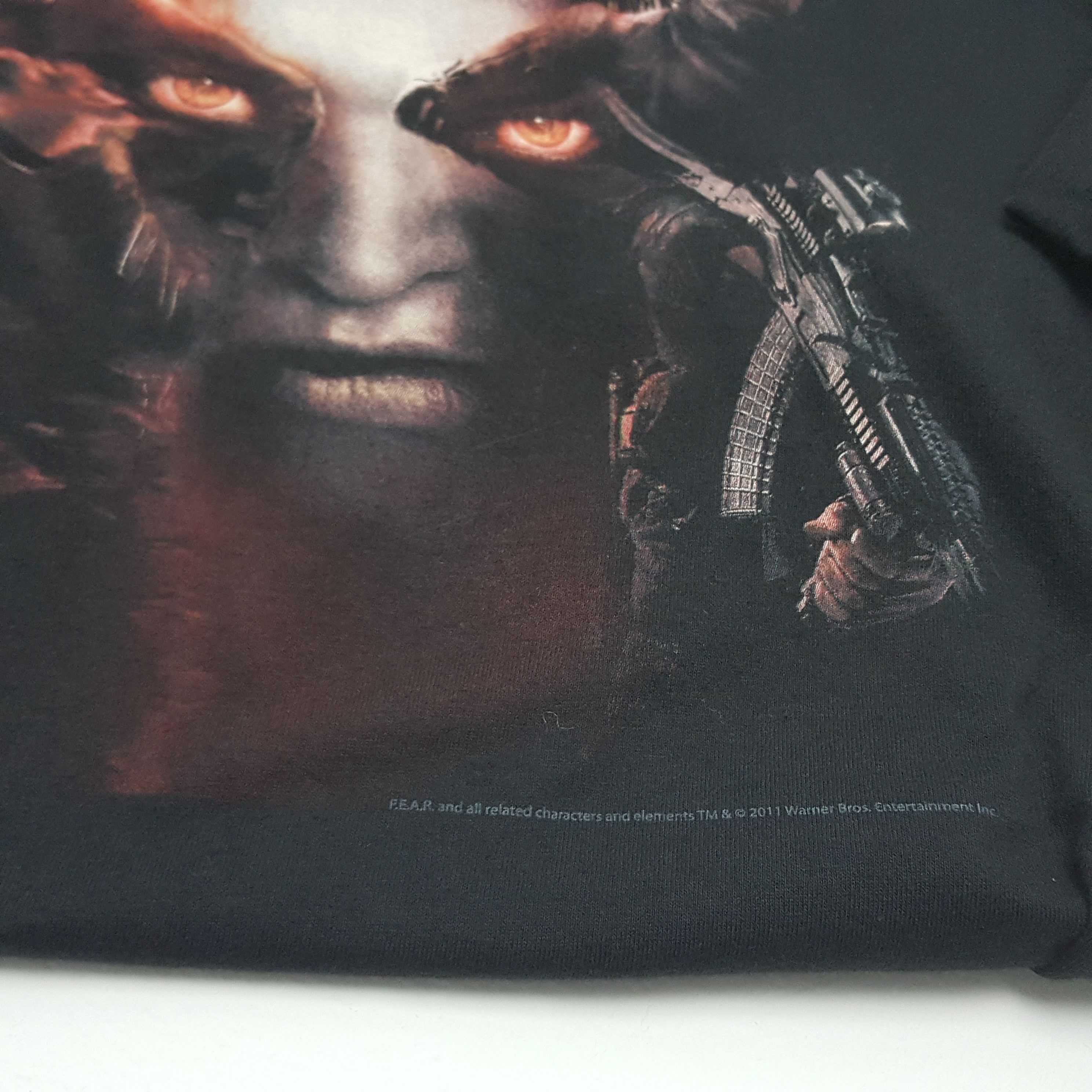 Playstation × Vintage × Warner Bros Vintage F.E.A.R Horror Game PlayStation Movie t-shirt Size US L / EU 52-54 / 3 - 3 Thumbnail