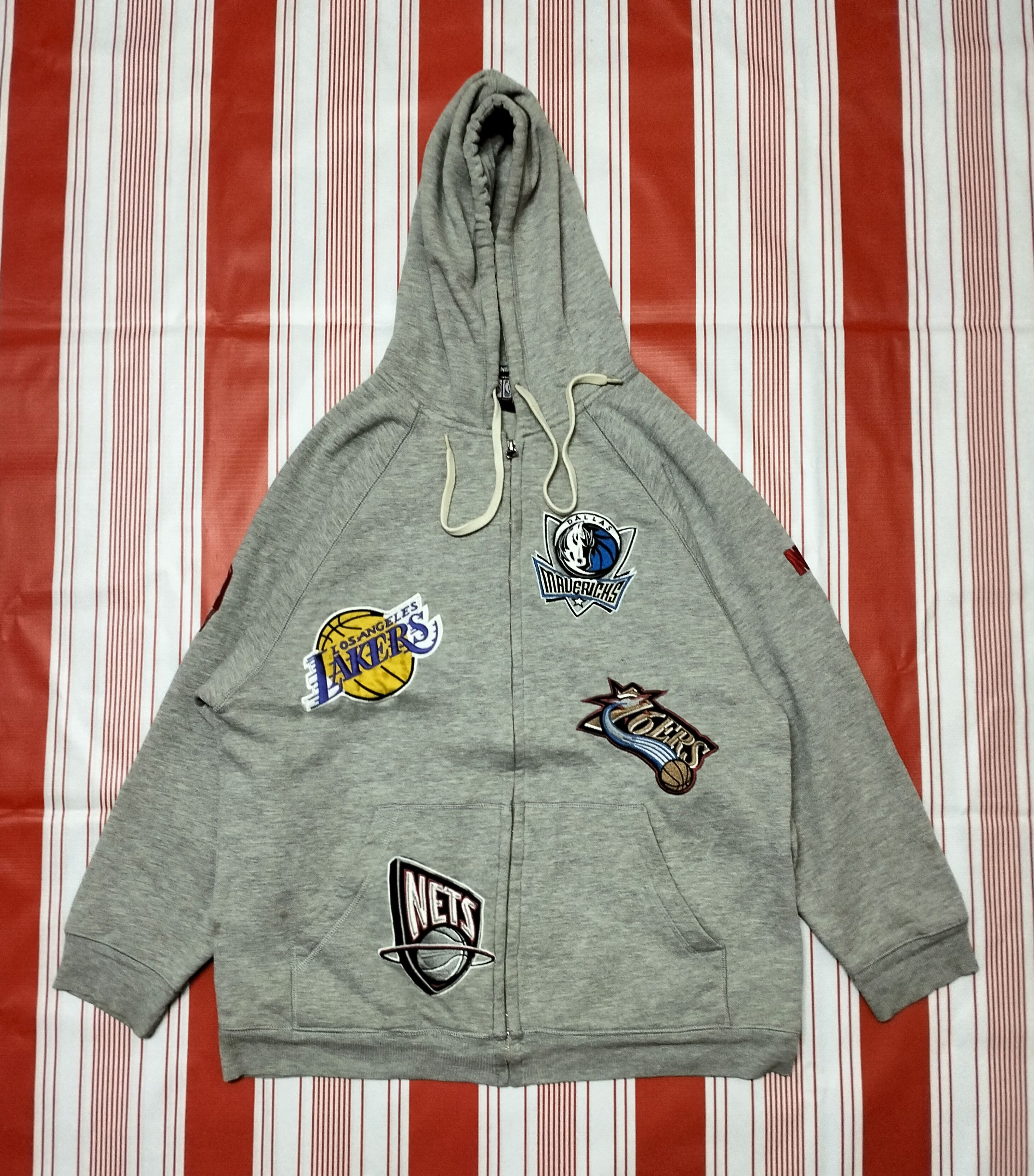 NBA × Vintage Vintage Ounk NBA Hoodie Sweater Size US L / EU 52-54 / 3 - 1 Thumbnail