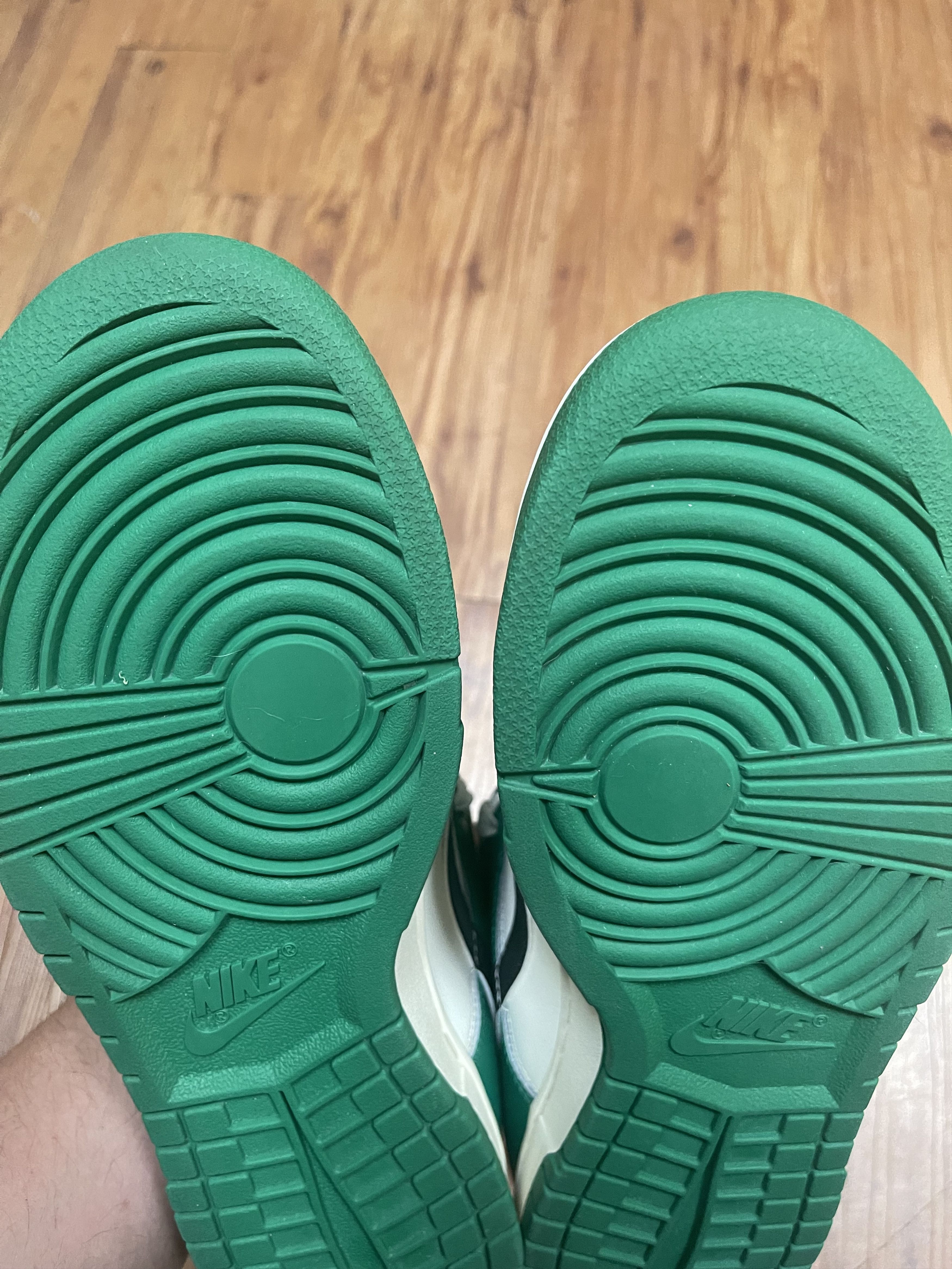 Nike Nike Dunk Low Lottery Green 9.5 Size US 9.5 / EU 42-43 - 9 Thumbnail