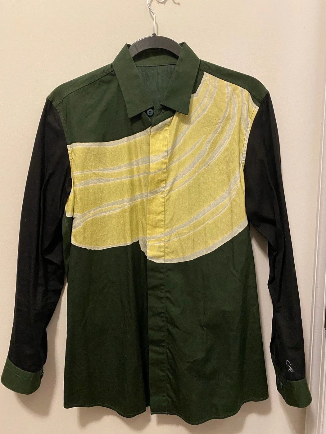 Issey Miyake Issey Miyaki men’s graphic shirt - small Size US S / EU 44-46 / 1 - 1 Thumbnail