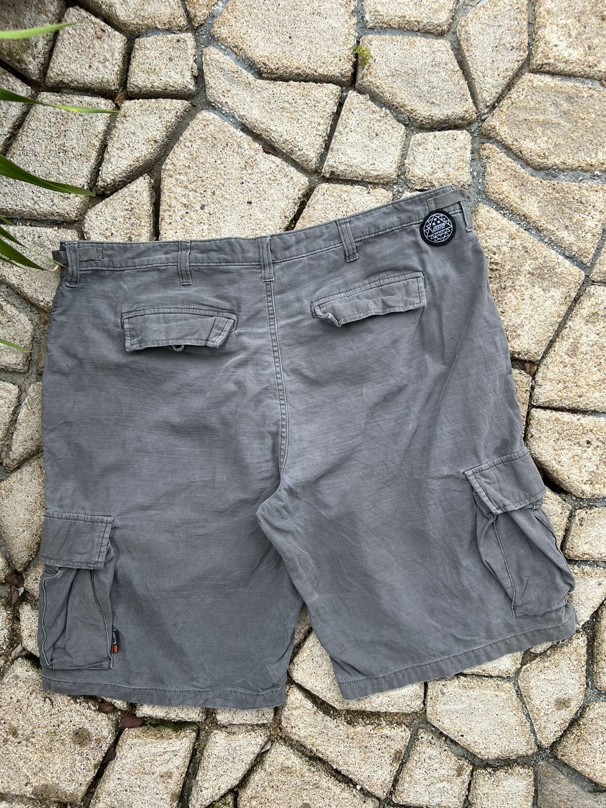 Vans 🔥Vintage Vans Short Cargo Pants Size US 42 / EU 58 - 2 Thumbnail