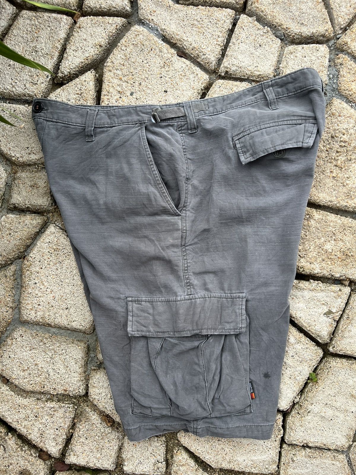 zorlac design short pants