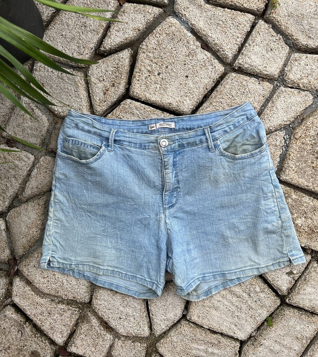 🔥Vintage Distressed Lee Slender Secret Short Denim