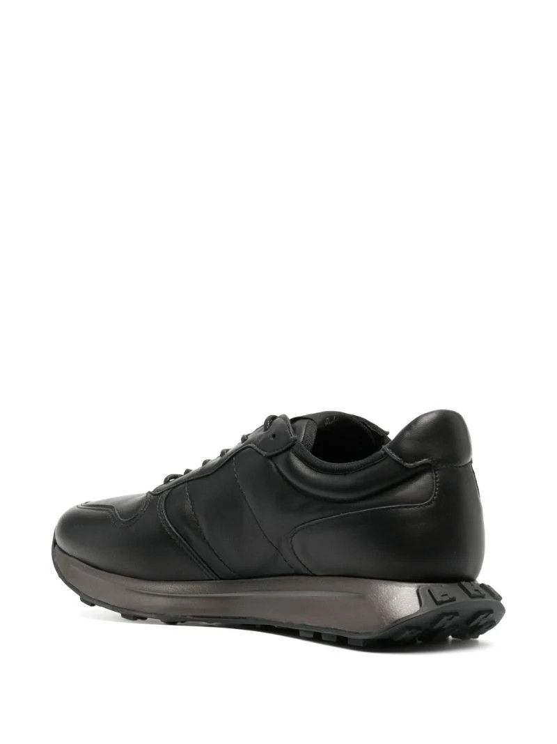 Black H601 Low Top Leather Sneakers