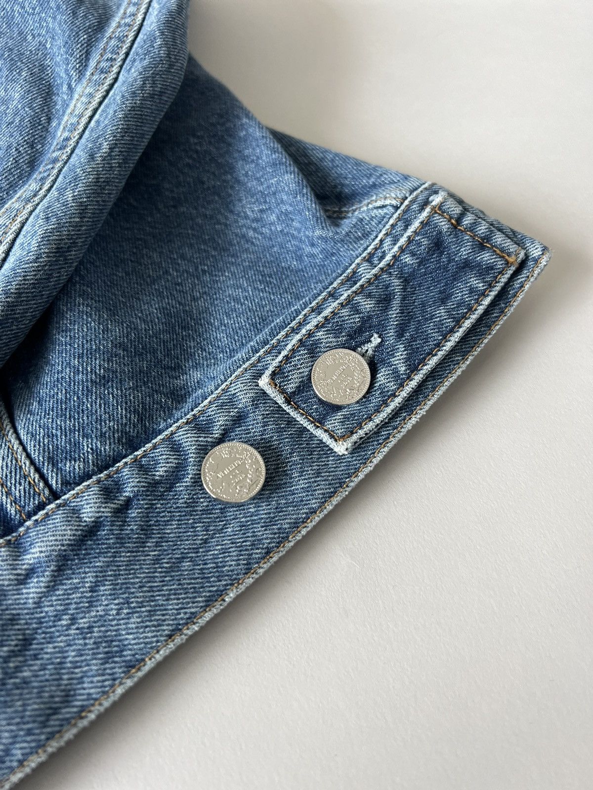 Vetements Vetements Oversized Hooded Denim Jacket Size US S / EU 44-46 / 1 - 7 Thumbnail