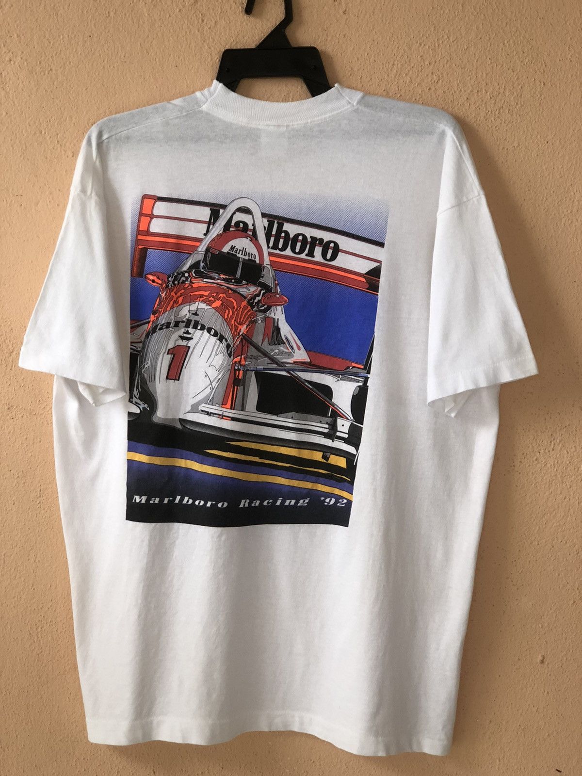 Vintage MARLBORO Formula One RACING 92 T-shirt 