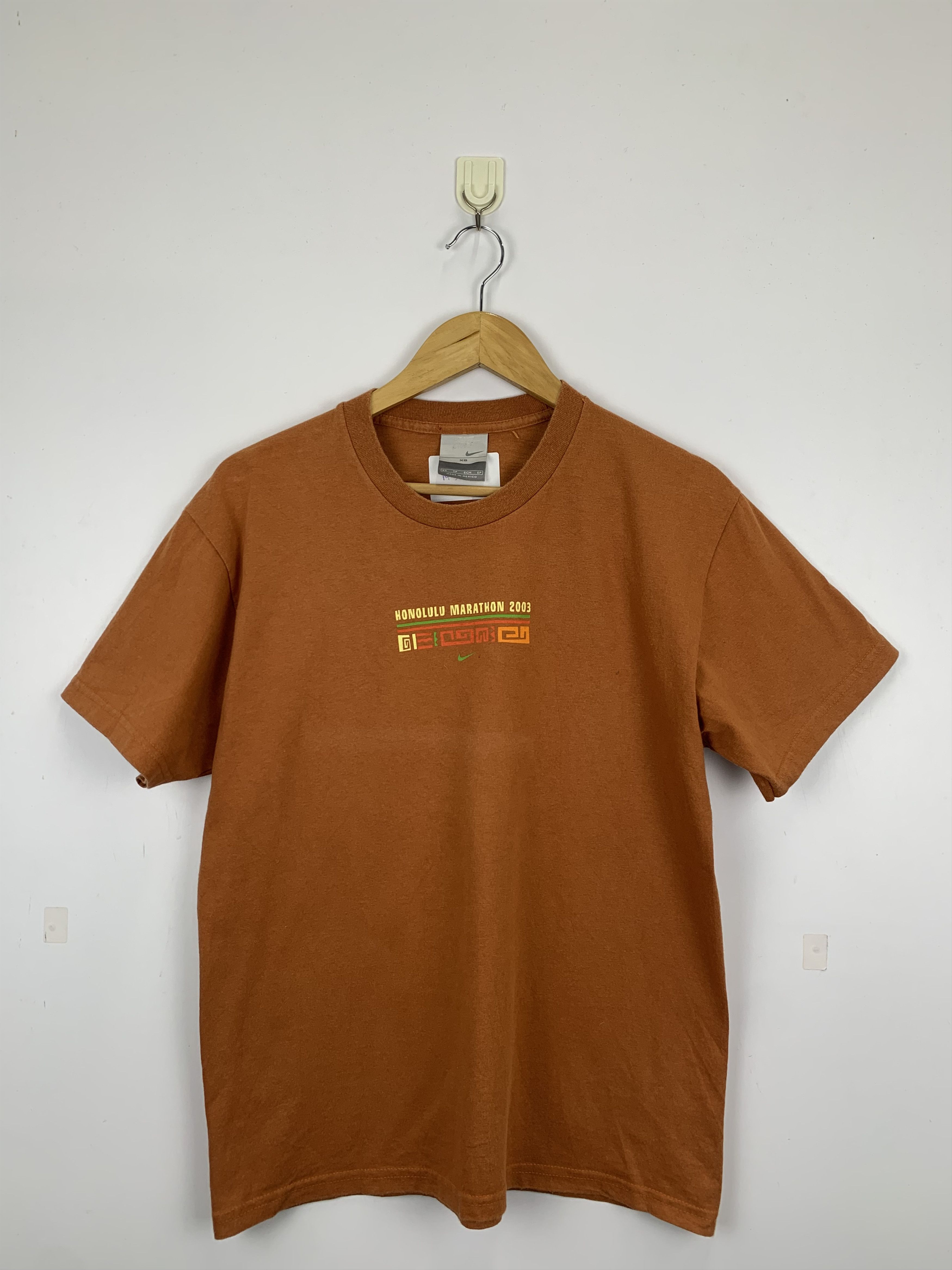 image of 2003 Nike Honolulu Marathon Tees in Brown, Men's (Size XS)