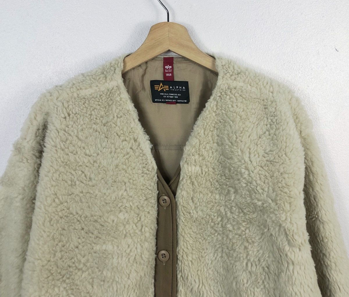 Alpha Industries Rare Alpha Industries Faux Fur Button Jacket Size US M / EU 48-50 / 2 - 2 Thumbnail