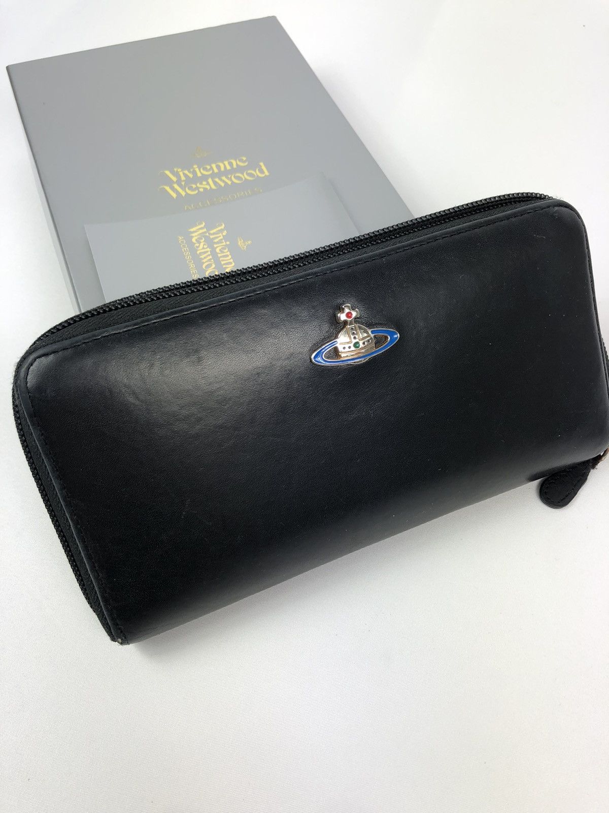 Vivienne Westwood Black orb zippy wallet Size ONE SIZE - 1 Thumbnail
