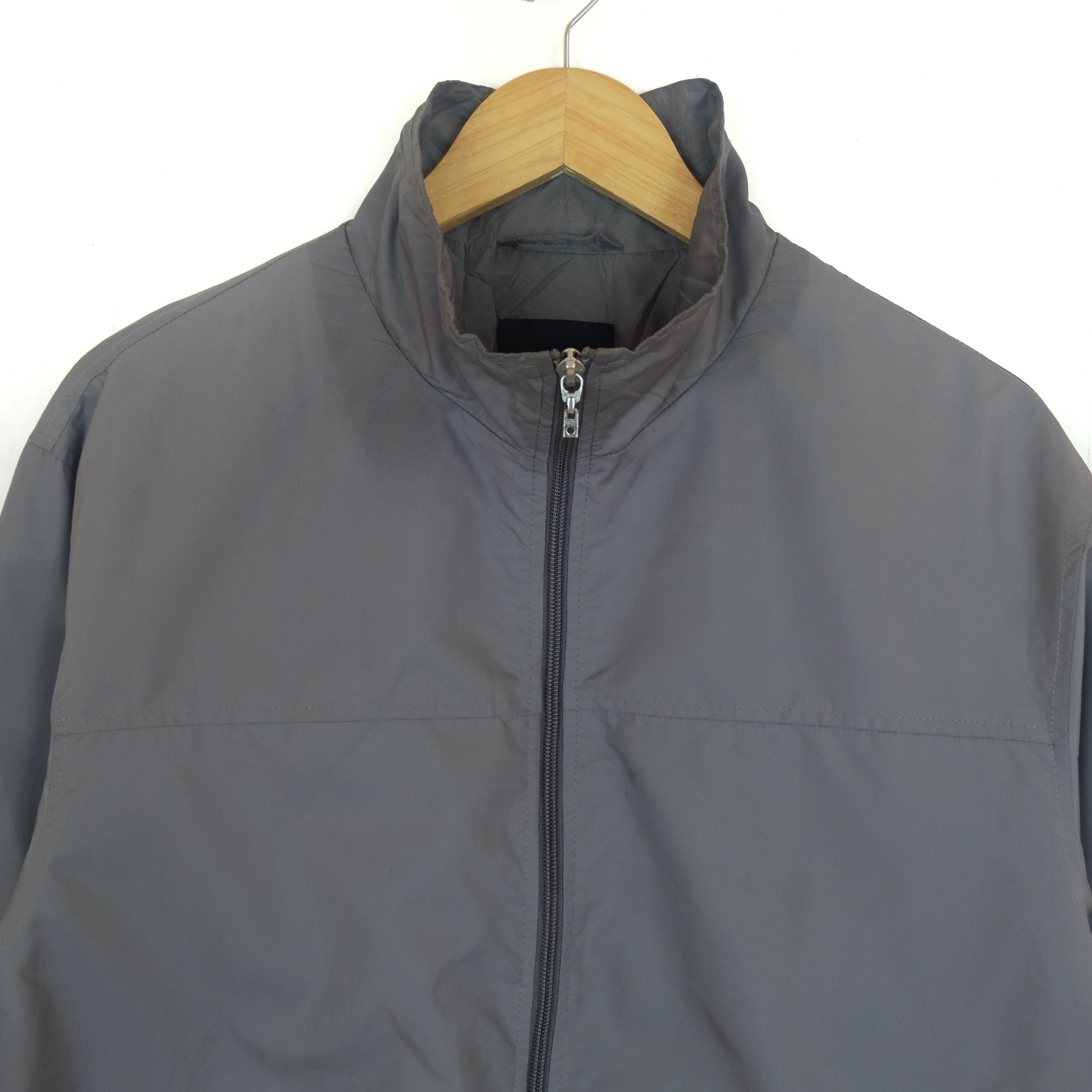 Uniqlo Vintage 90's UNIQLO Windbreaker Jacket Size US M / EU 48-50 / 2 - 3 Thumbnail