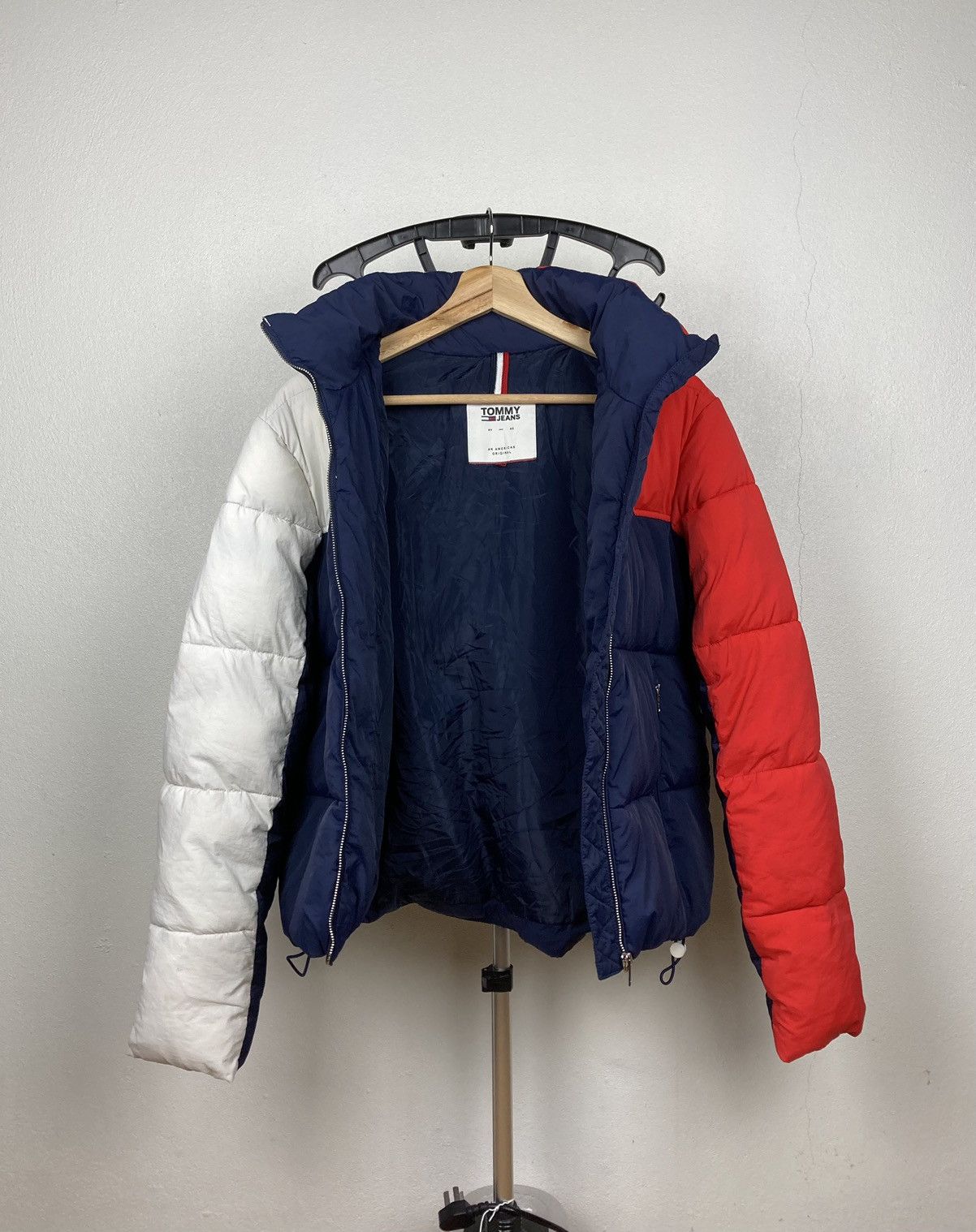 Tommy Jeans Tommy Jeans Puffer Jacket Unisex Original Color #59-1 Size US L / EU 52-54 / 3 - 3 Thumbnail
