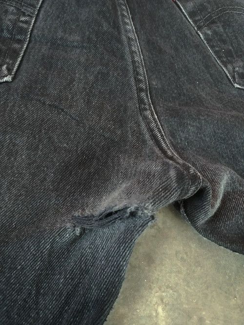 Levi's Vintage Levi's 501 Black Straight Leg Distressed Jeans 36x29 Size US 36 / EU 52 - 5 Thumbnail
