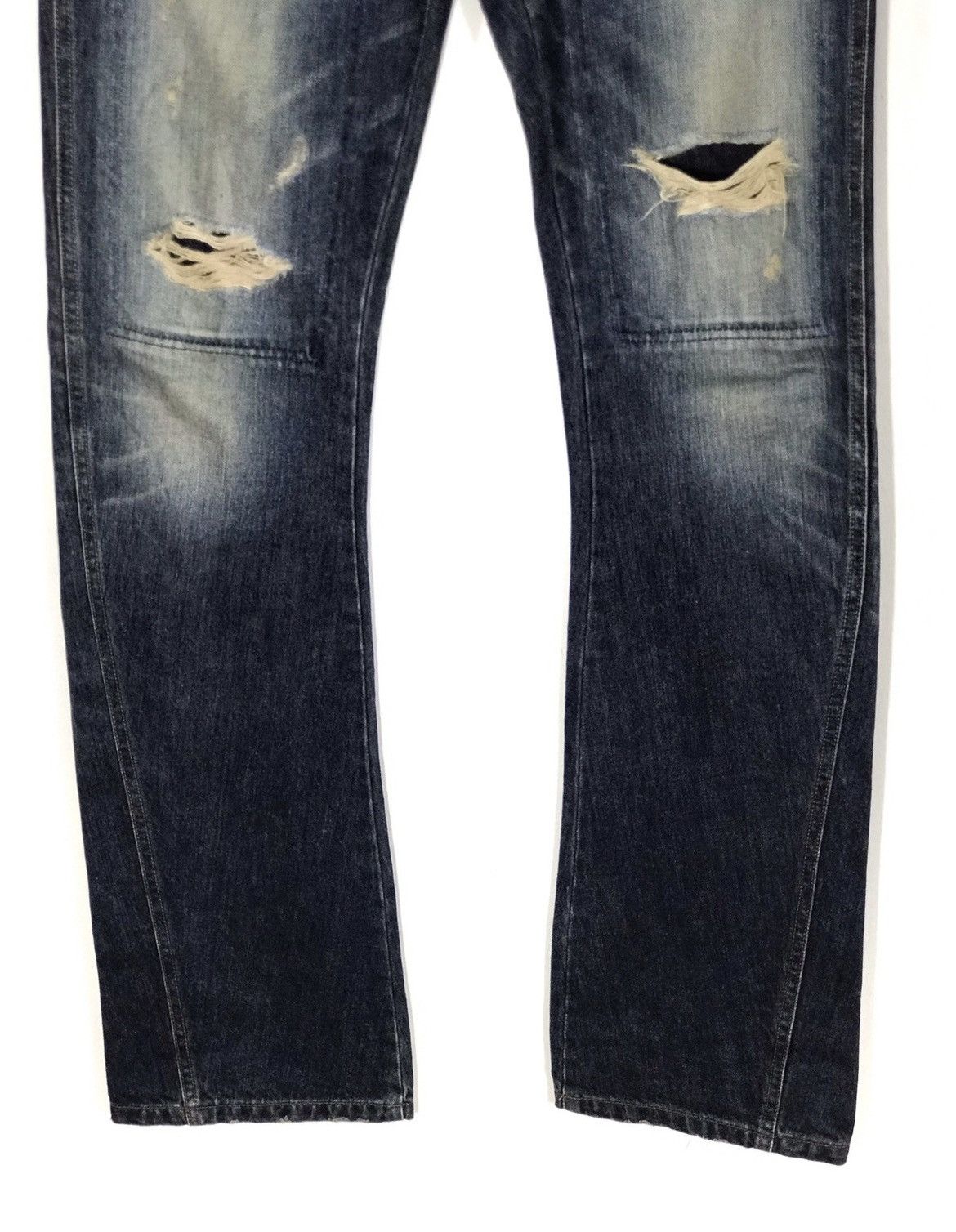 Schlussel SCHLUSSEL Distressed Denim Splatter Flares Made in Japan Size US 34 / EU 50 - 3 Thumbnail
