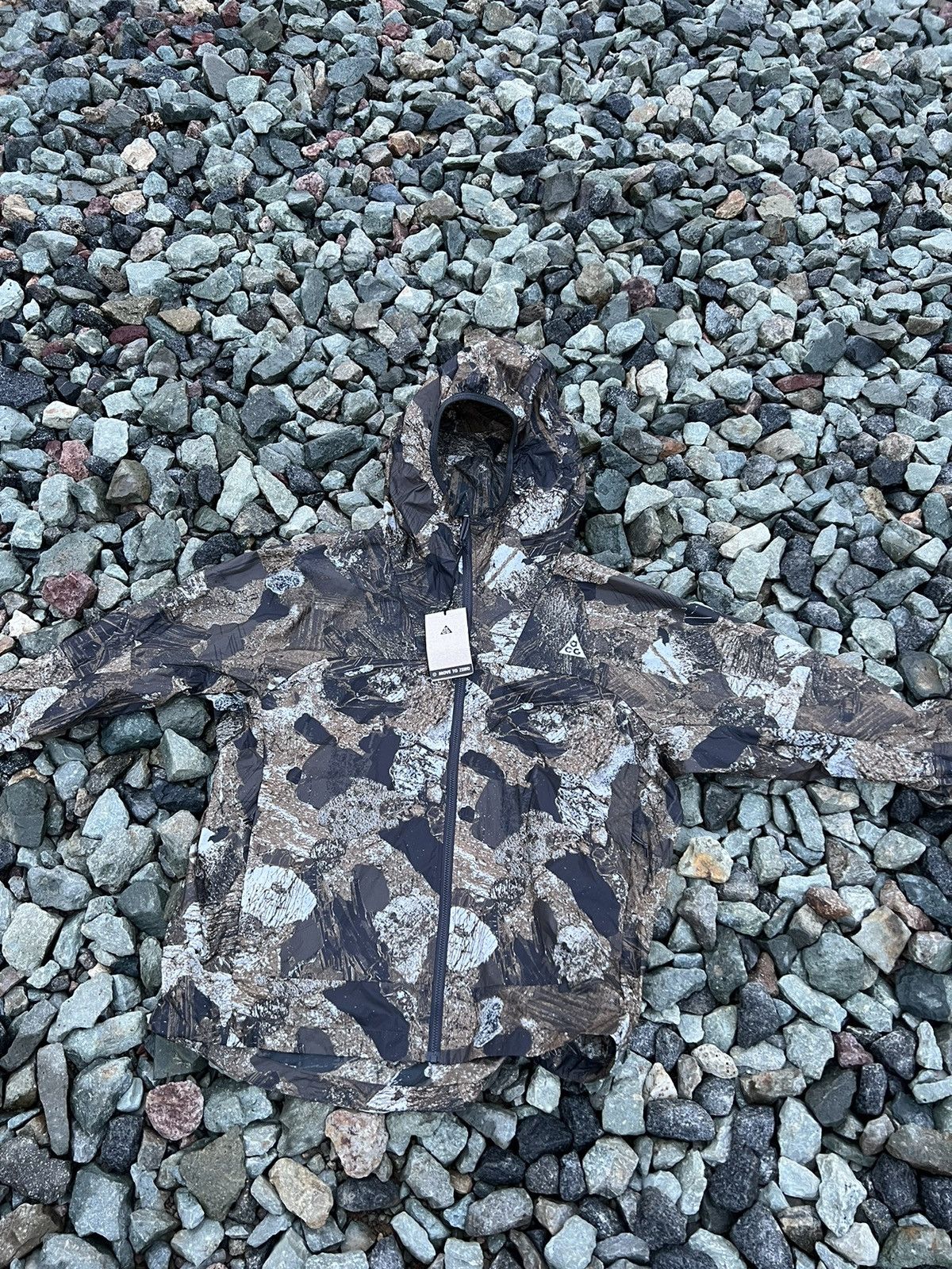 Nike × Nike ACG Nike ACG Cinder Cone Camo Jacket🔥 Size US M / EU 48-50 / 2 - 2 Thumbnail
