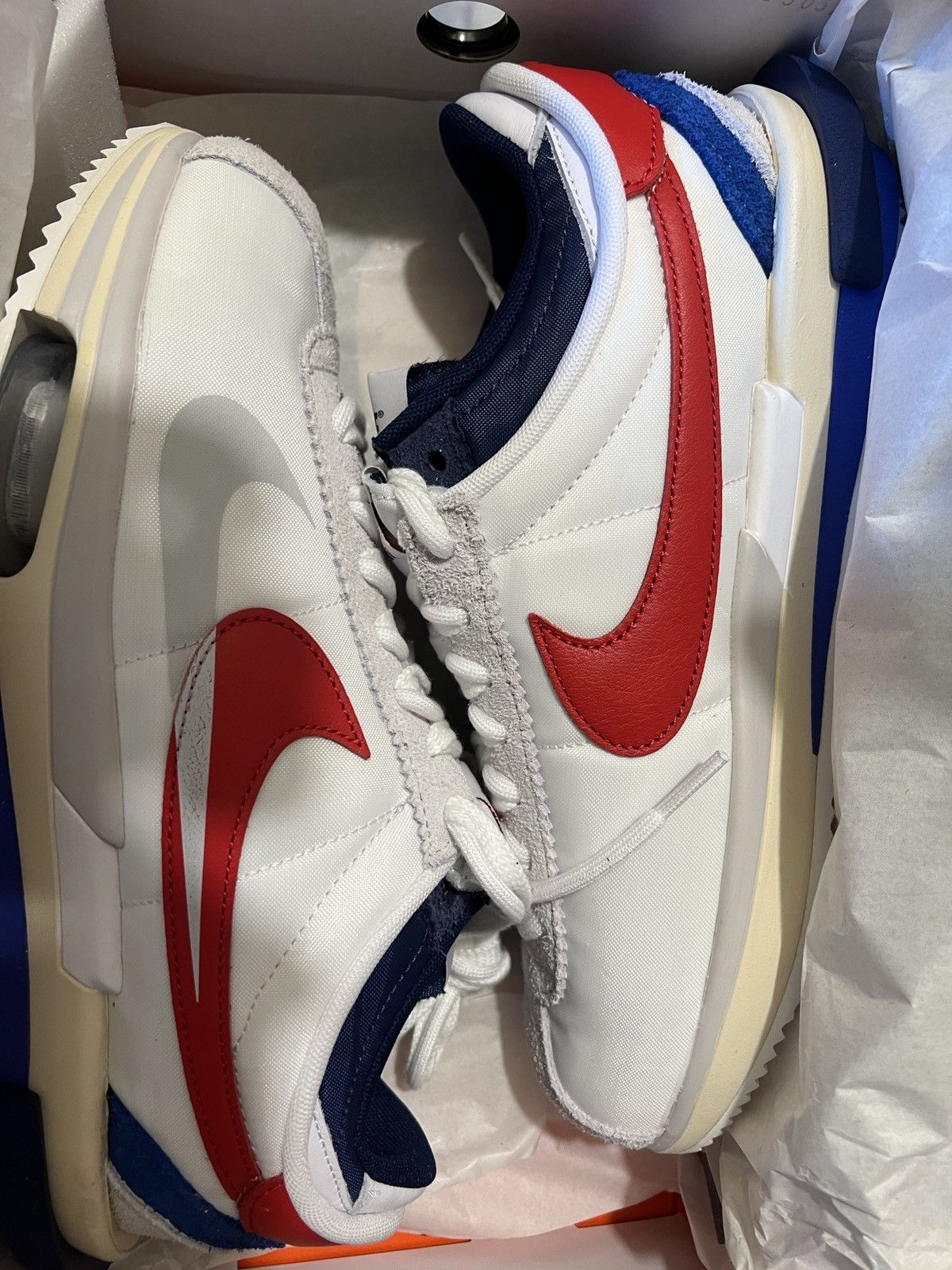 Nike × Sacai NEW Nike Mens X SACAI ZOOM CORTEZ DQ0581-100 Size 9 Size US 9 / EU 42 - 1 Thumbnail