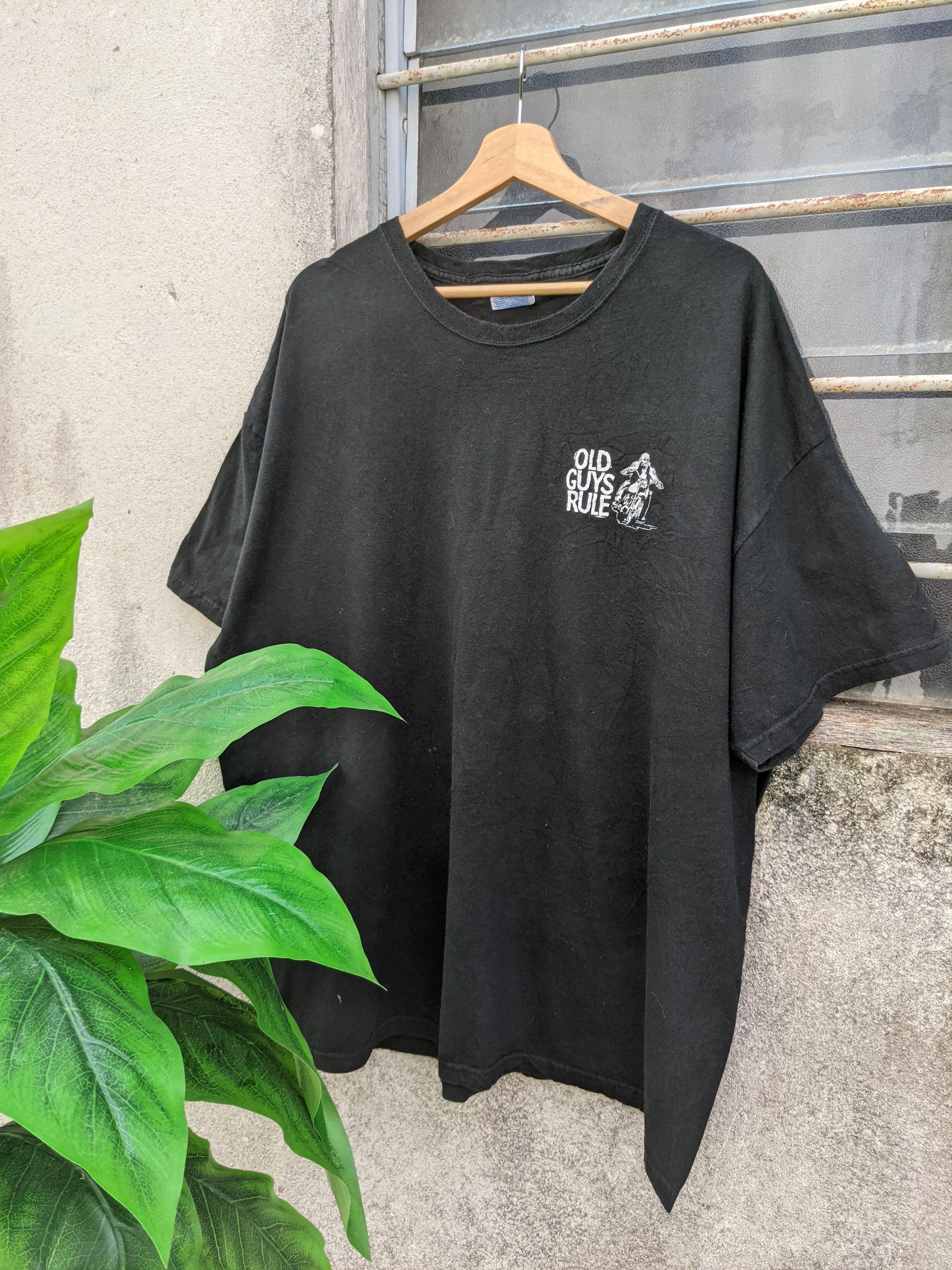 Hanes × Vintage ⚡️Rare⚡️ Vintage Y2K Hanes Old Guys Rule Biker tshirt Size US XXL / EU 58 / 5 - 2 Thumbnail