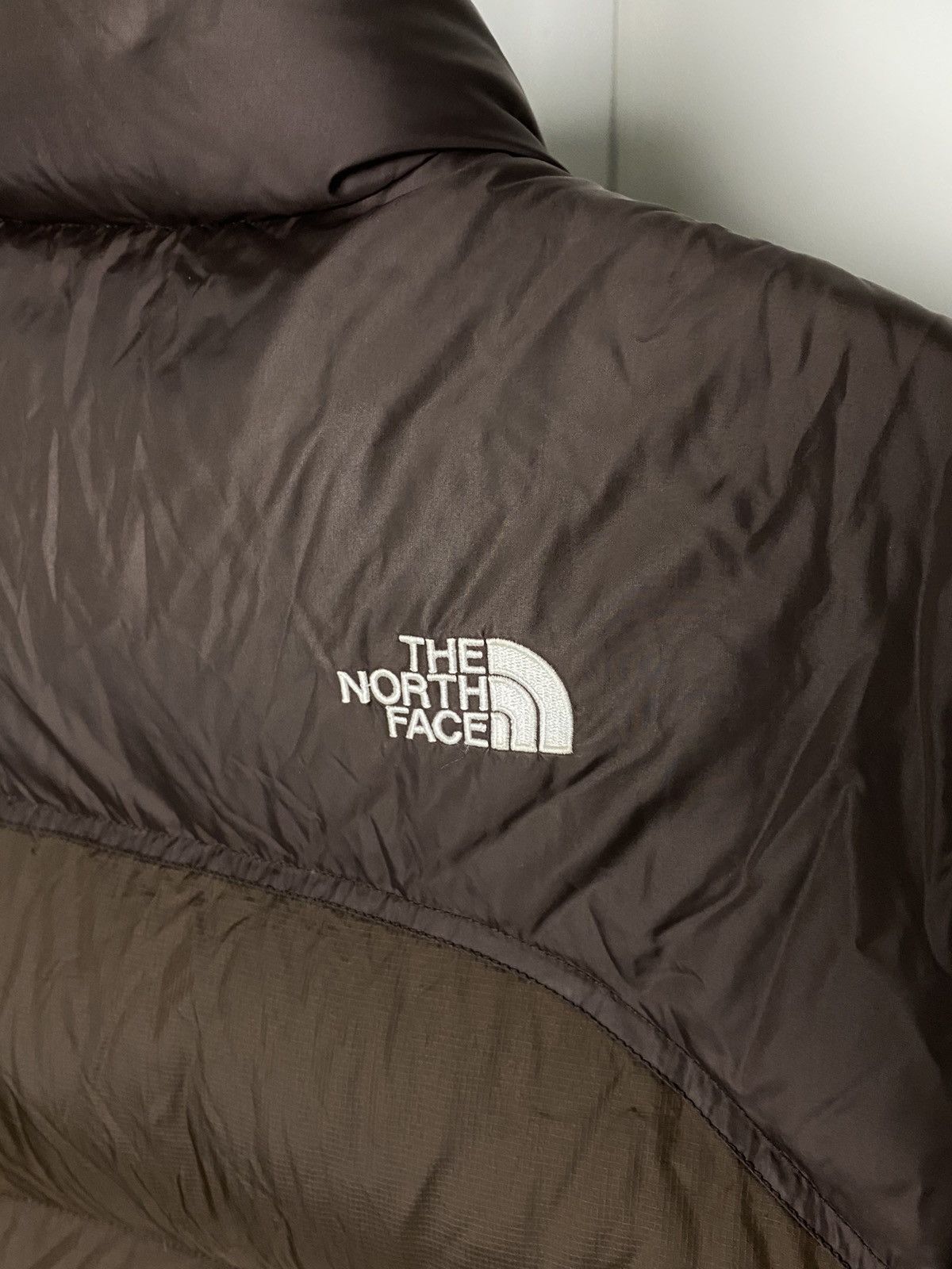 The North Face × Vintage The North Face vintage brown puffer vest 700 nuptse kendall Size XS / US 0-2 / IT 36-38 - 6 Thumbnail