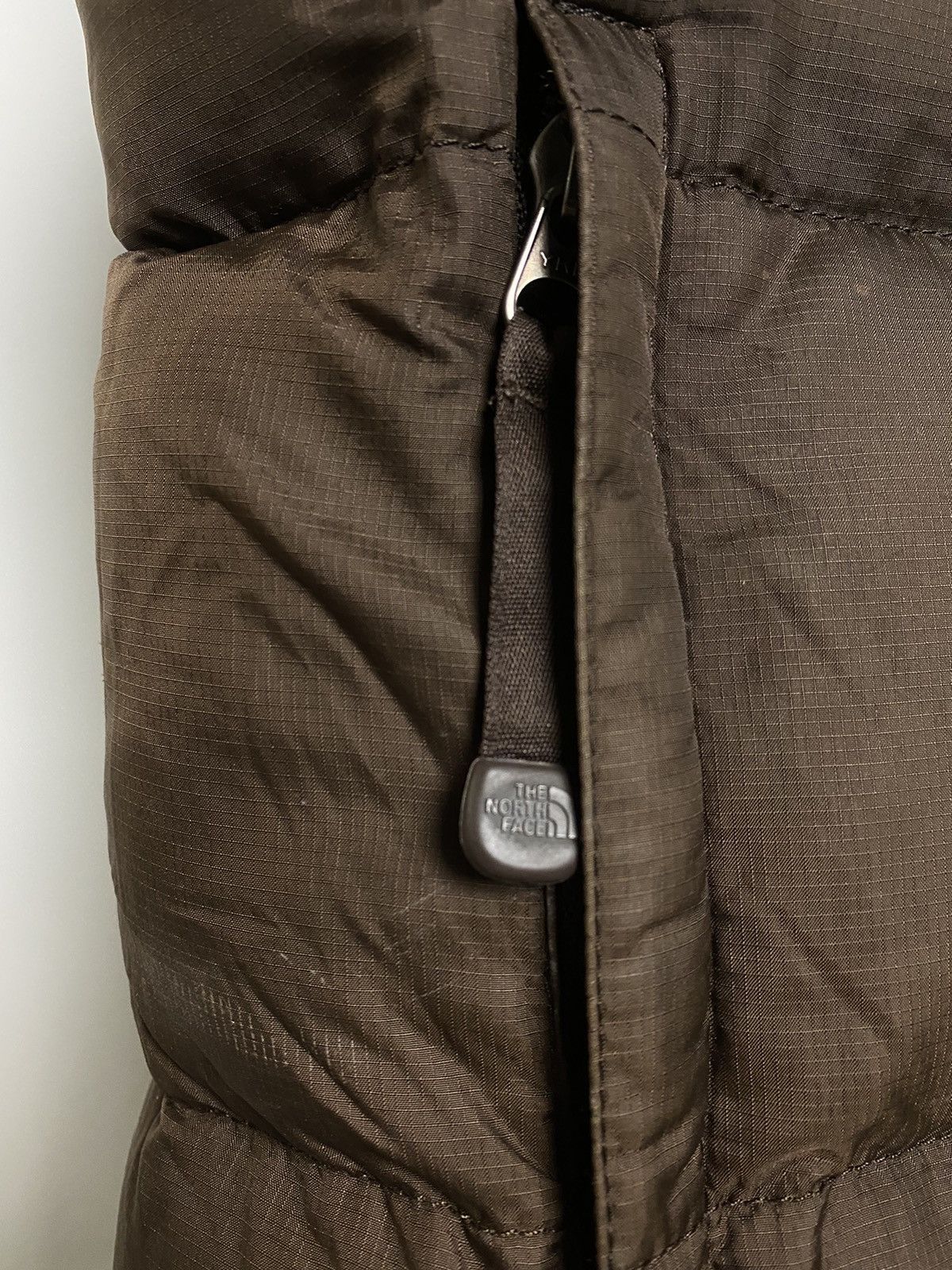 The North Face × Vintage The North Face vintage brown puffer vest 700 nuptse kendall Size XS / US 0-2 / IT 36-38 - 4 Thumbnail