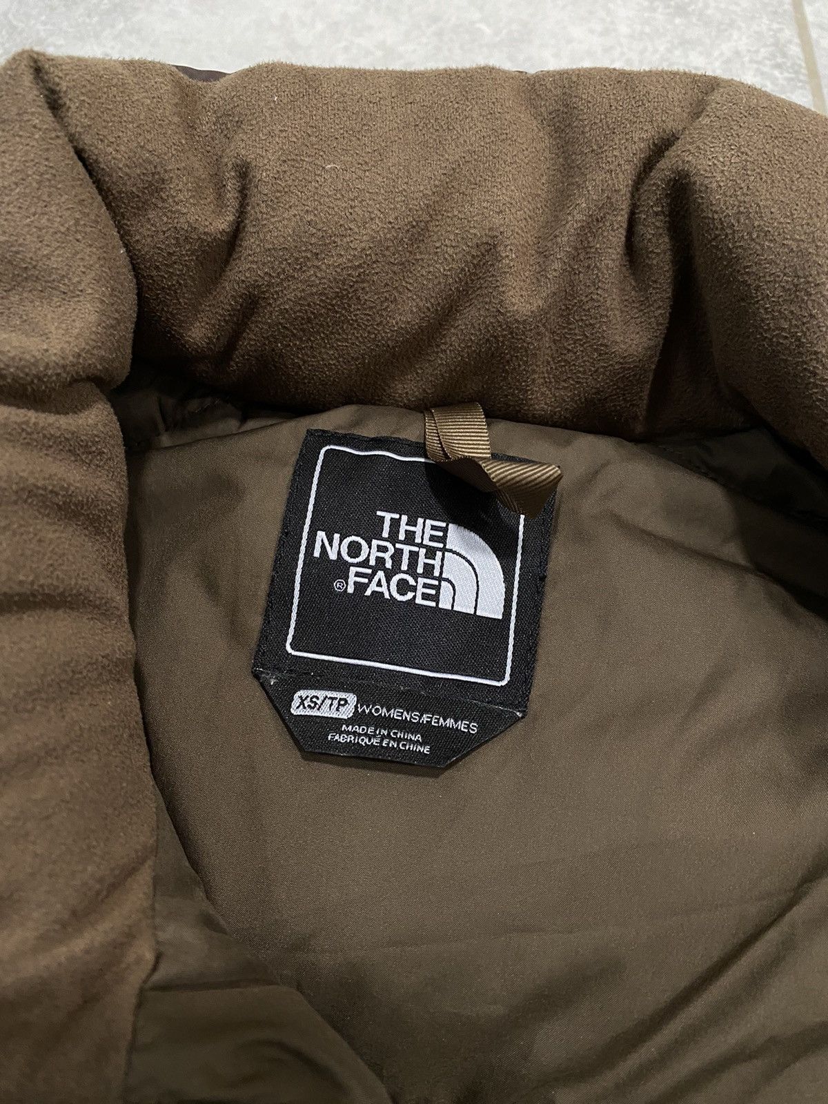 The North Face × Vintage The North Face vintage brown puffer vest 700 nuptse kendall Size XS / US 0-2 / IT 36-38 - 7 Thumbnail
