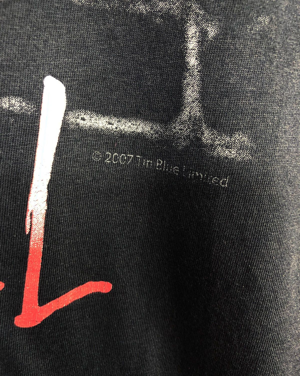 Pink Floyd Rare Vintage 2000s Pink Floyd The Wall Band Tee Size US XL / EU 56 / 4 - 4 Thumbnail