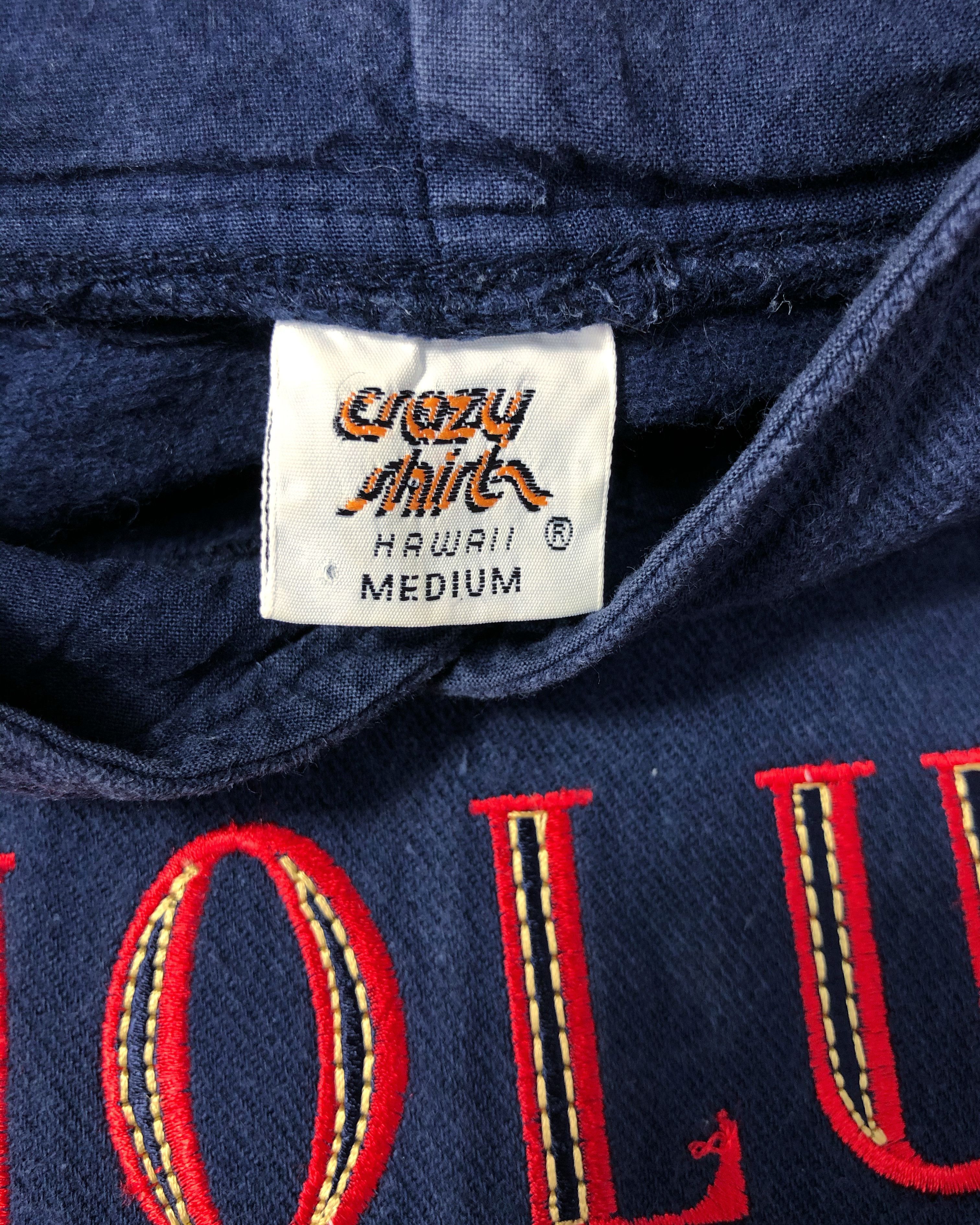 Vintage Vintage Crazy Shirts Honolulu Hawaii Embroidered Hoodies Size US M / EU 48-50 / 2 - 8 Thumbnail