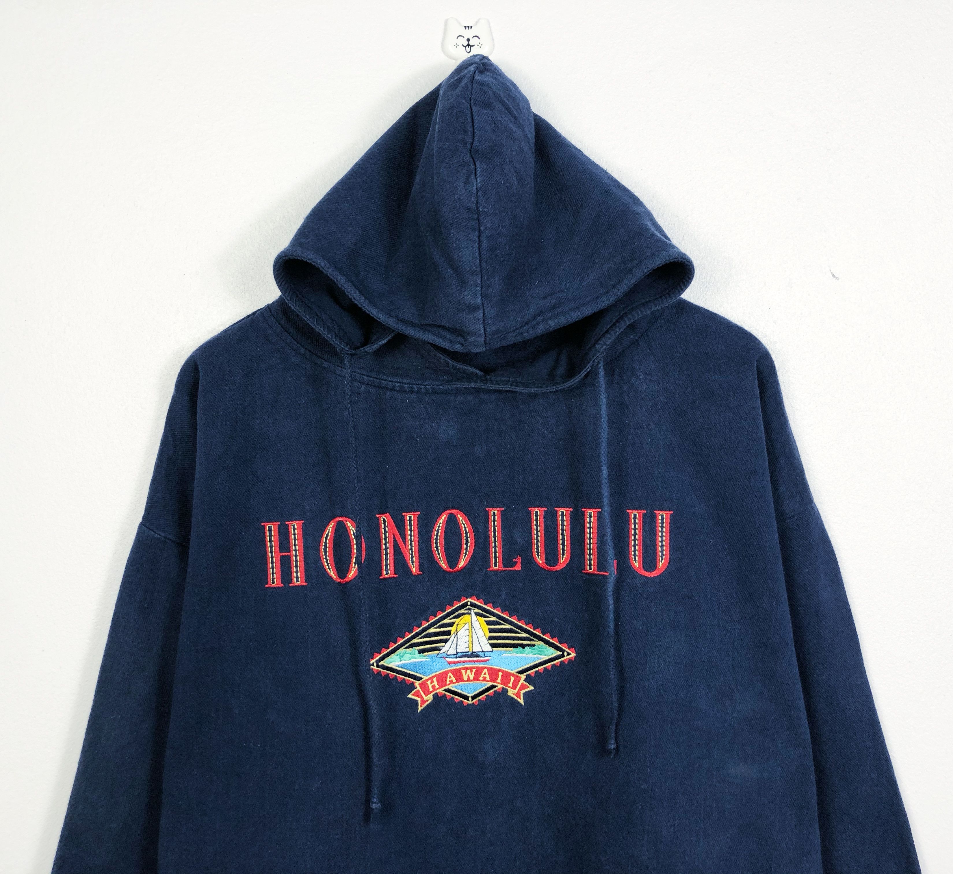 Vintage Vintage Crazy Shirts Honolulu Hawaii Embroidered Hoodies Size US M / EU 48-50 / 2 - 2 Thumbnail