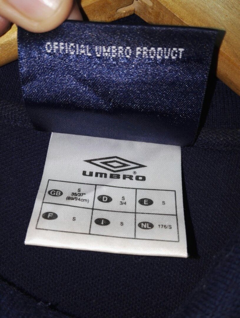 Umbro × Vintage Vtg🔥 Umbro England Small Logo Shirt Size US S / EU 44-46 / 1 - 4 Thumbnail