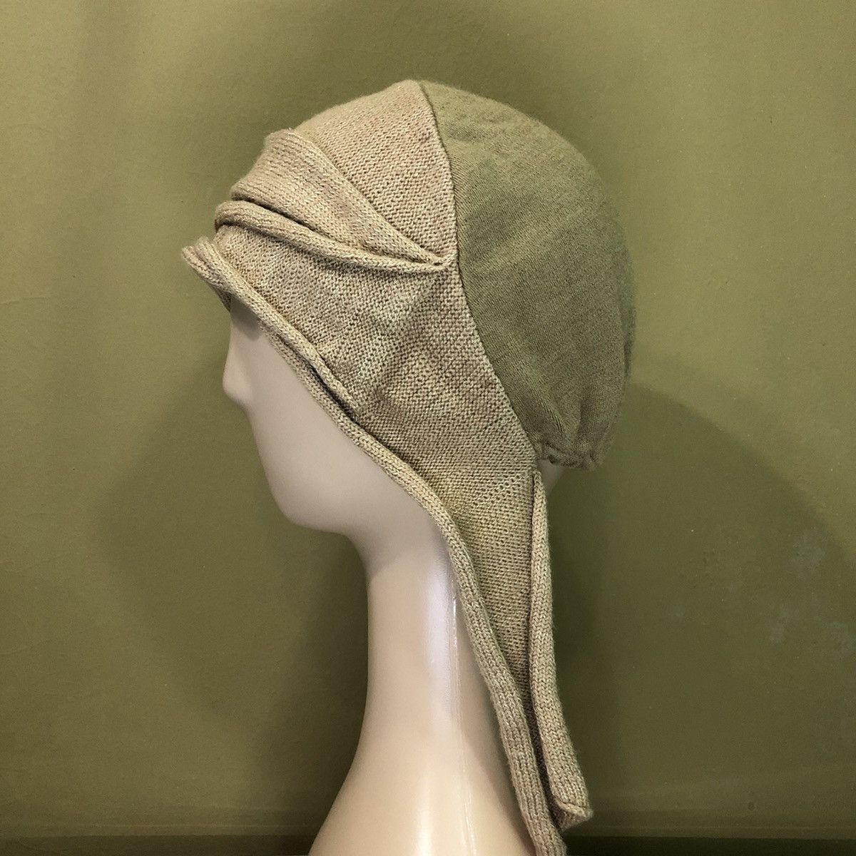 Japanese Brand The girl and the gorillo Beanie Hat Snow Cap Size ONE SIZE - 2 Thumbnail