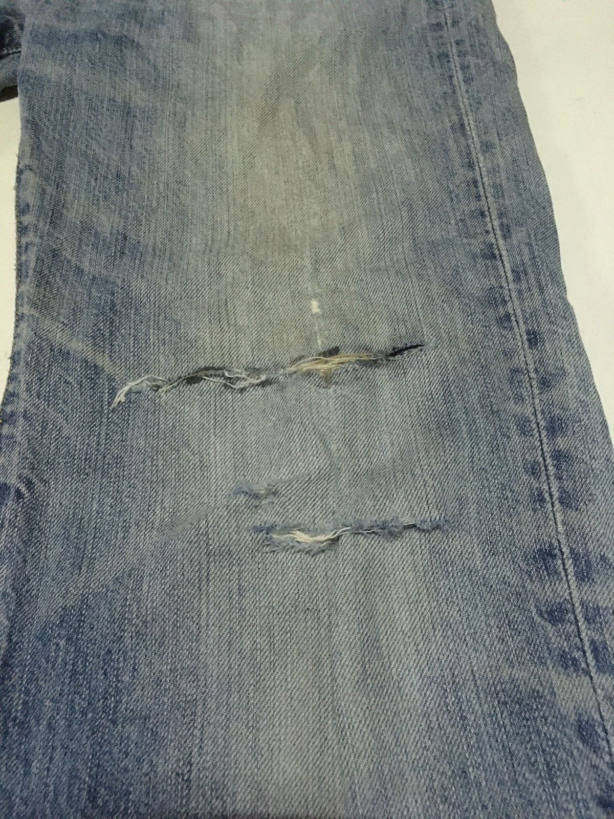 Uniqlo × Vintage Vintage uniqlo distressed jeans Size US 33 - 8 Thumbnail