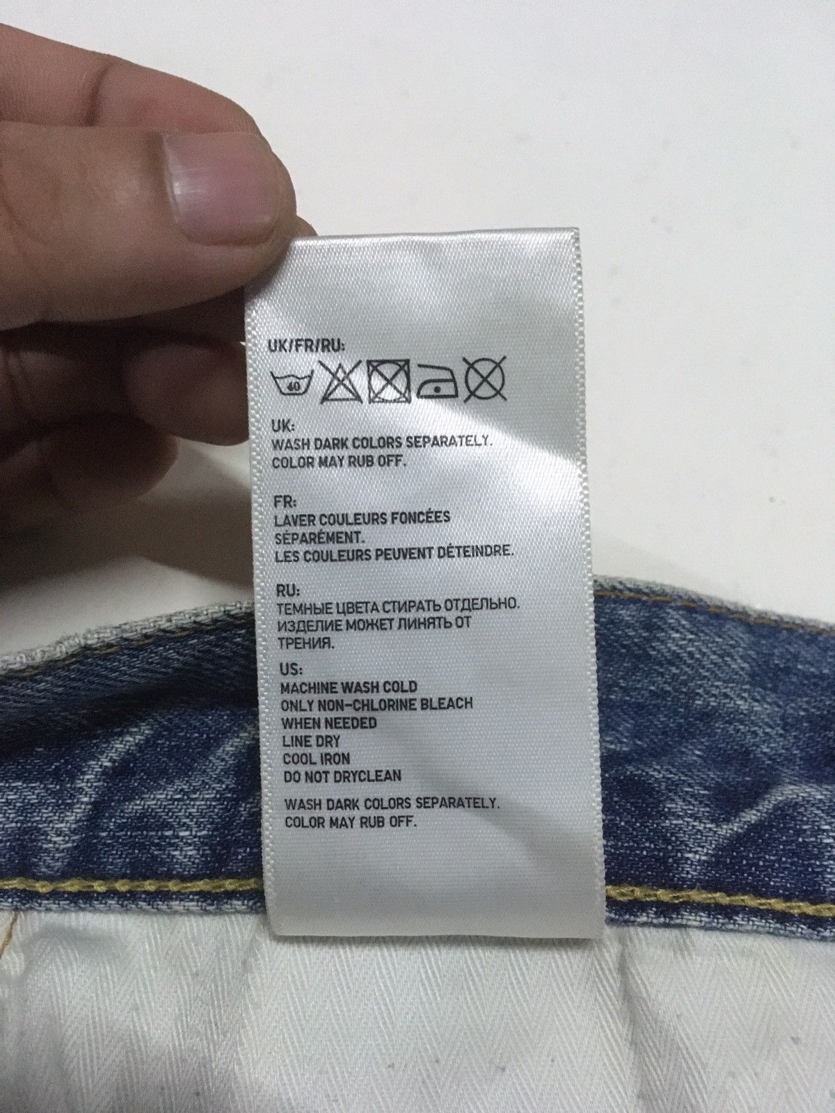 Uniqlo × Vintage Vintage uniqlo distressed jeans Size US 33 - 14 Thumbnail