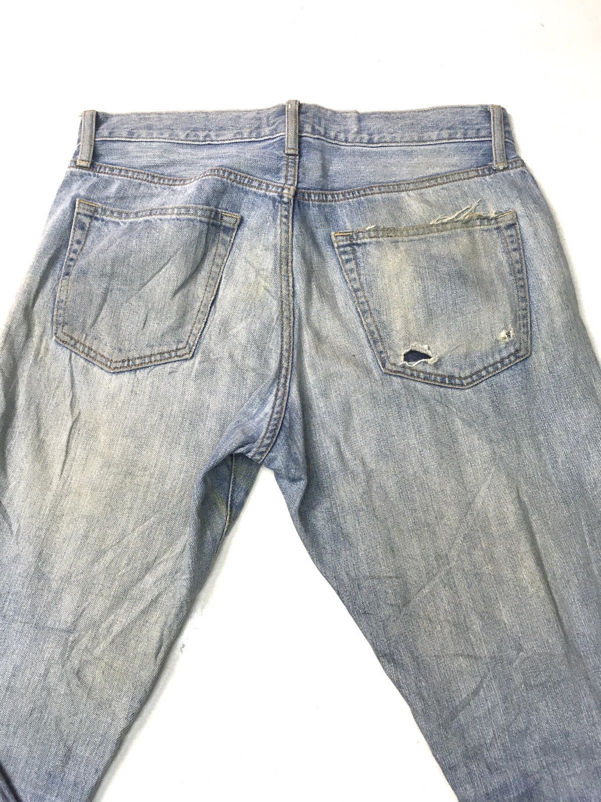 Japanese Brand × Uniqlo × Vintage Vintage uniqlo regular fit, distressed selvage jeans japan Size US 32 / EU 48 - 8 Thumbnail