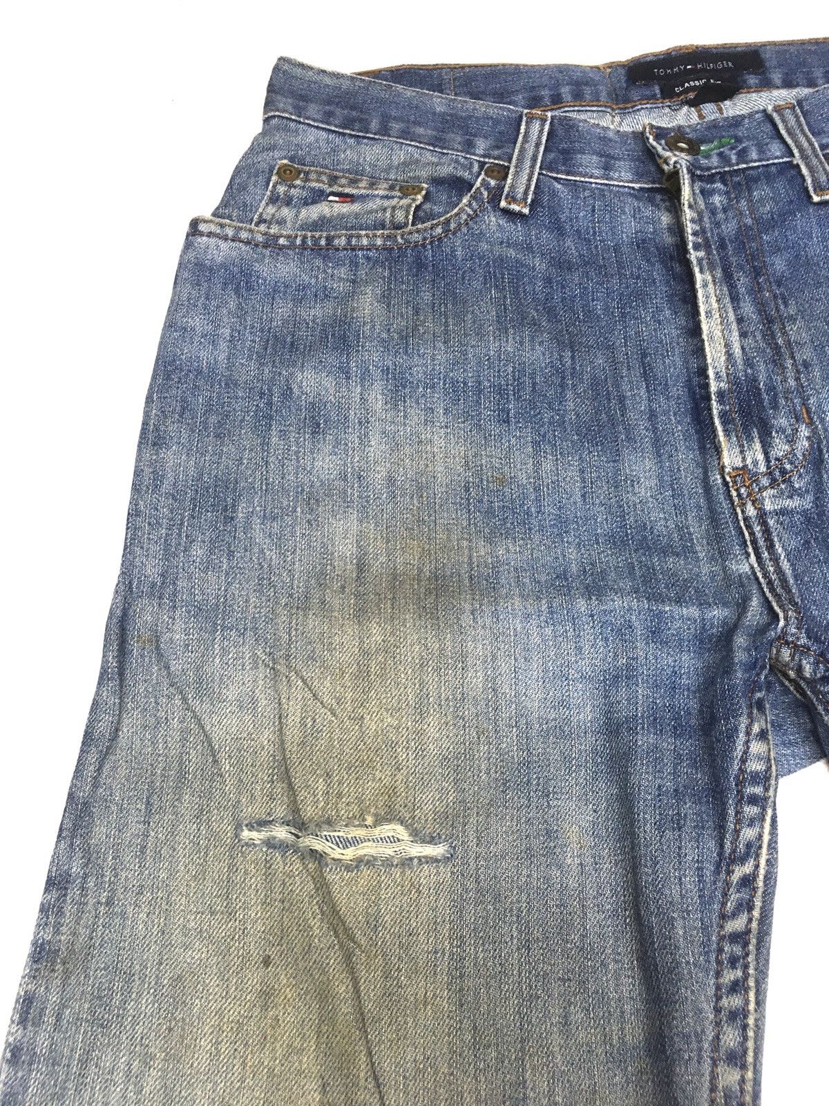 Tommy Hilfiger × Vintage Vintage Tommy Hilfiger classic fit distressed denim Size US 31 - 8 Thumbnail