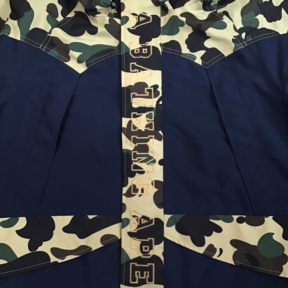 Bape BAPE Tiger hoodie snowboard jacket navy × 1st camo yellow Size US M / EU 48-50 / 2 - 3 Thumbnail