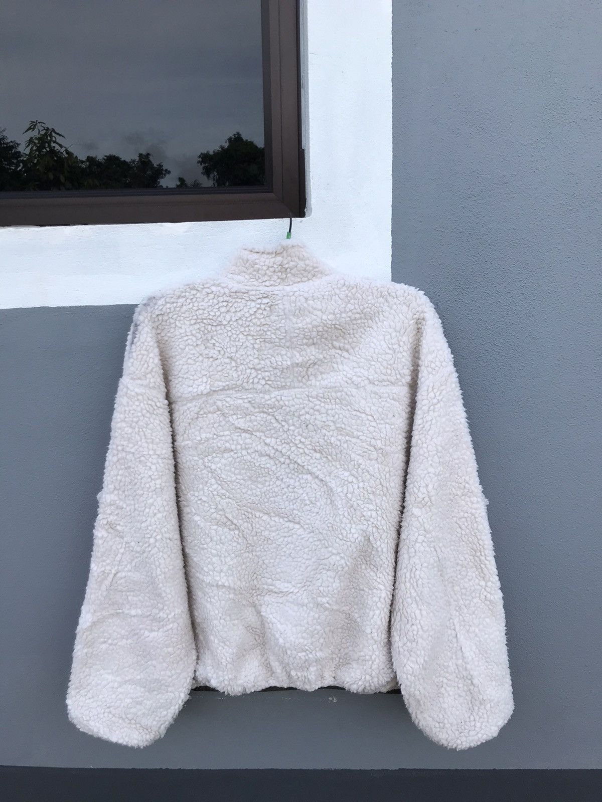 Japanese Brand Uniqlo deep pile jacket Size US L / EU 52-54 / 3 - 3 Thumbnail