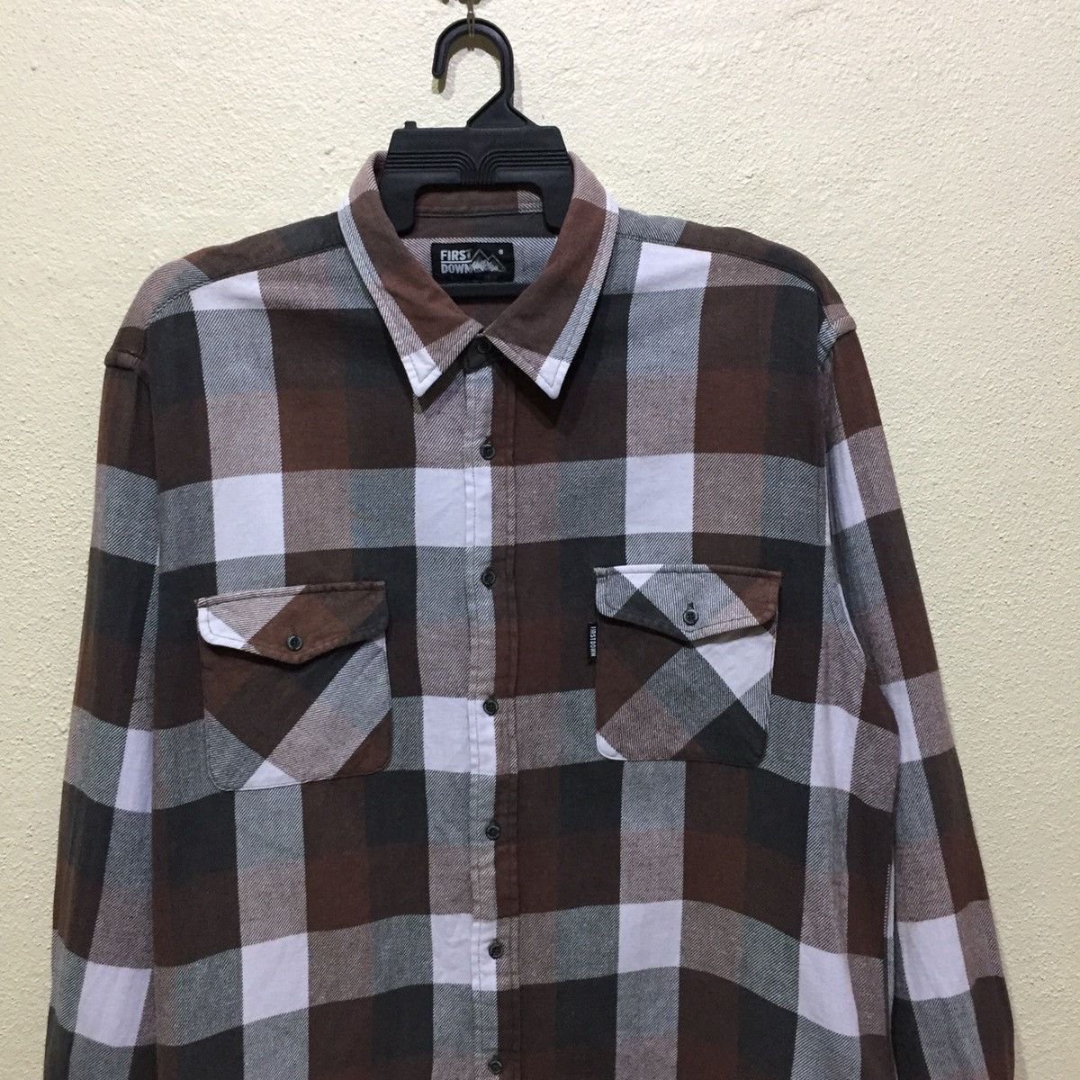 Flannel First Down Flannel Button Up size 4L / XL Size US XL / EU 56 / 4 - 4 Thumbnail