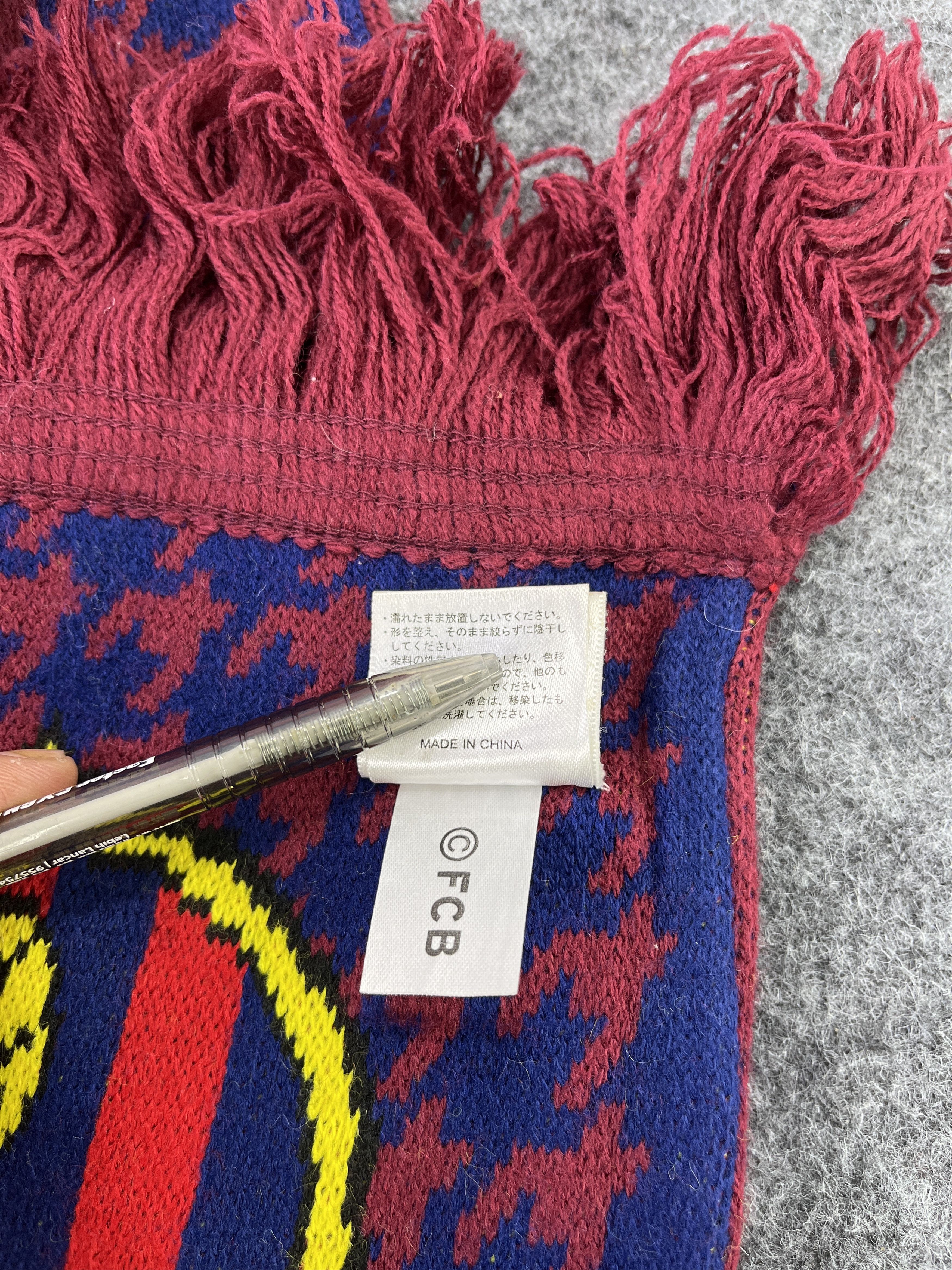 Vintage VINTAGE F.C BARCELONA SCARVES / MUFFLER / NECKWEAR T152 Size ONE SIZE - 6 Thumbnail