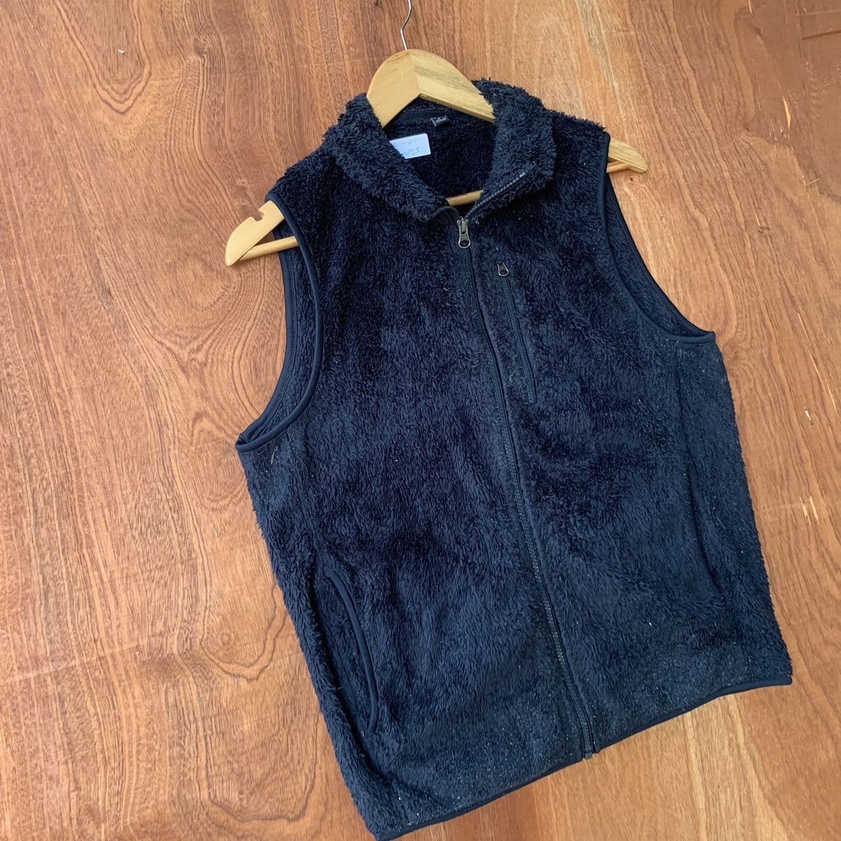 Christophe Lemaire × Engineered Garments × Uniqlo Uniqlo fleece vest jacket Unisex Fits S M Size US M / EU 48-50 / 2 - 4 Thumbnail