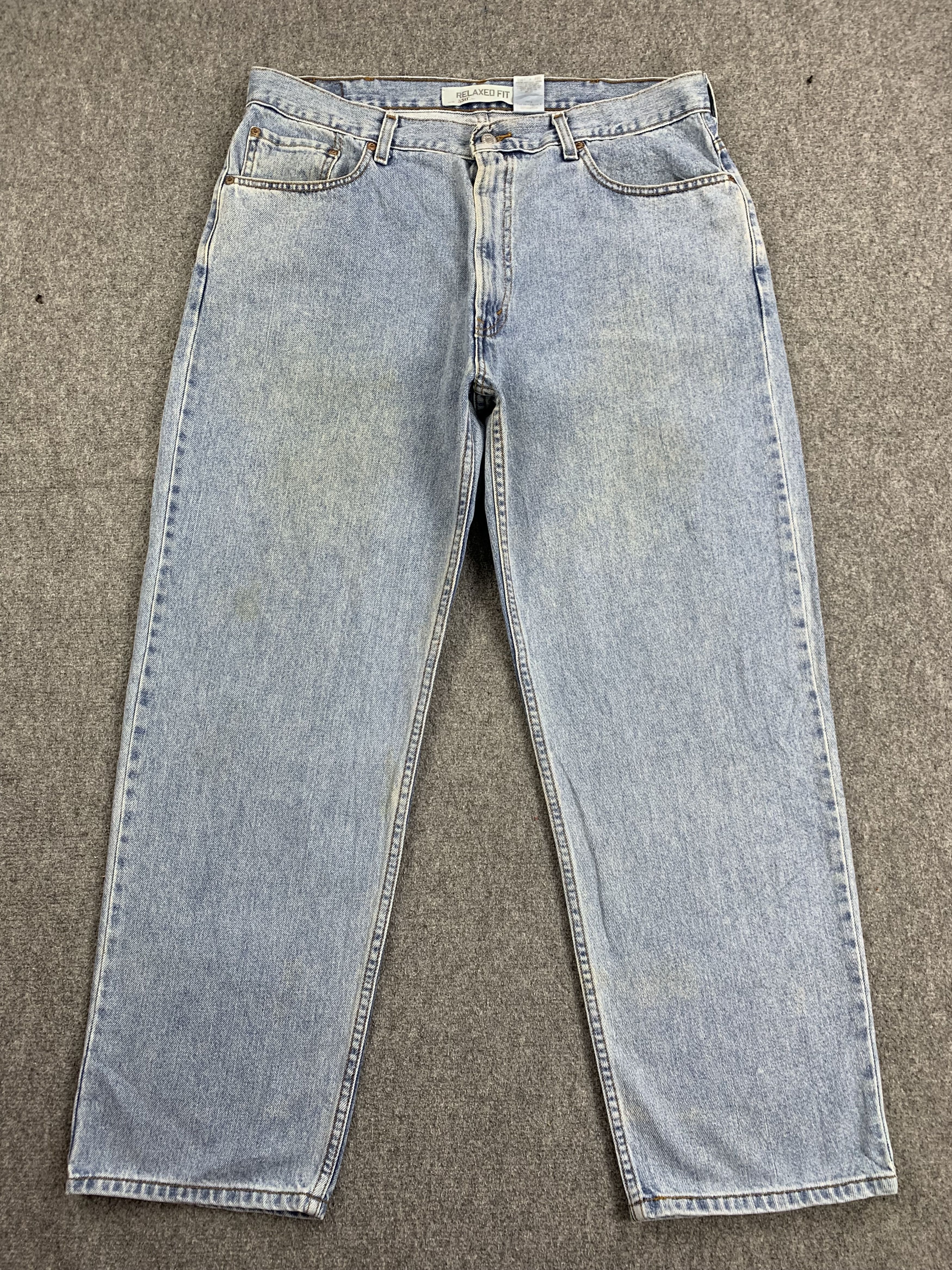 Image of Levis 550 Light Wash Jeans in Blue Denim, Men's (Size 38)