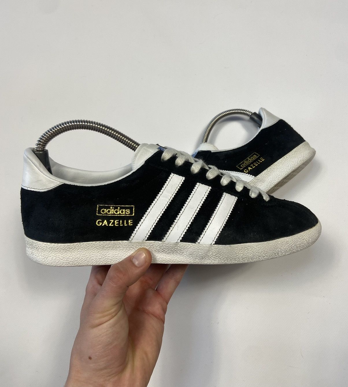 adidas gazelle silver green womens Adidas Gazelle ADV (Crystal White / Crystal White / Gum) main image 1