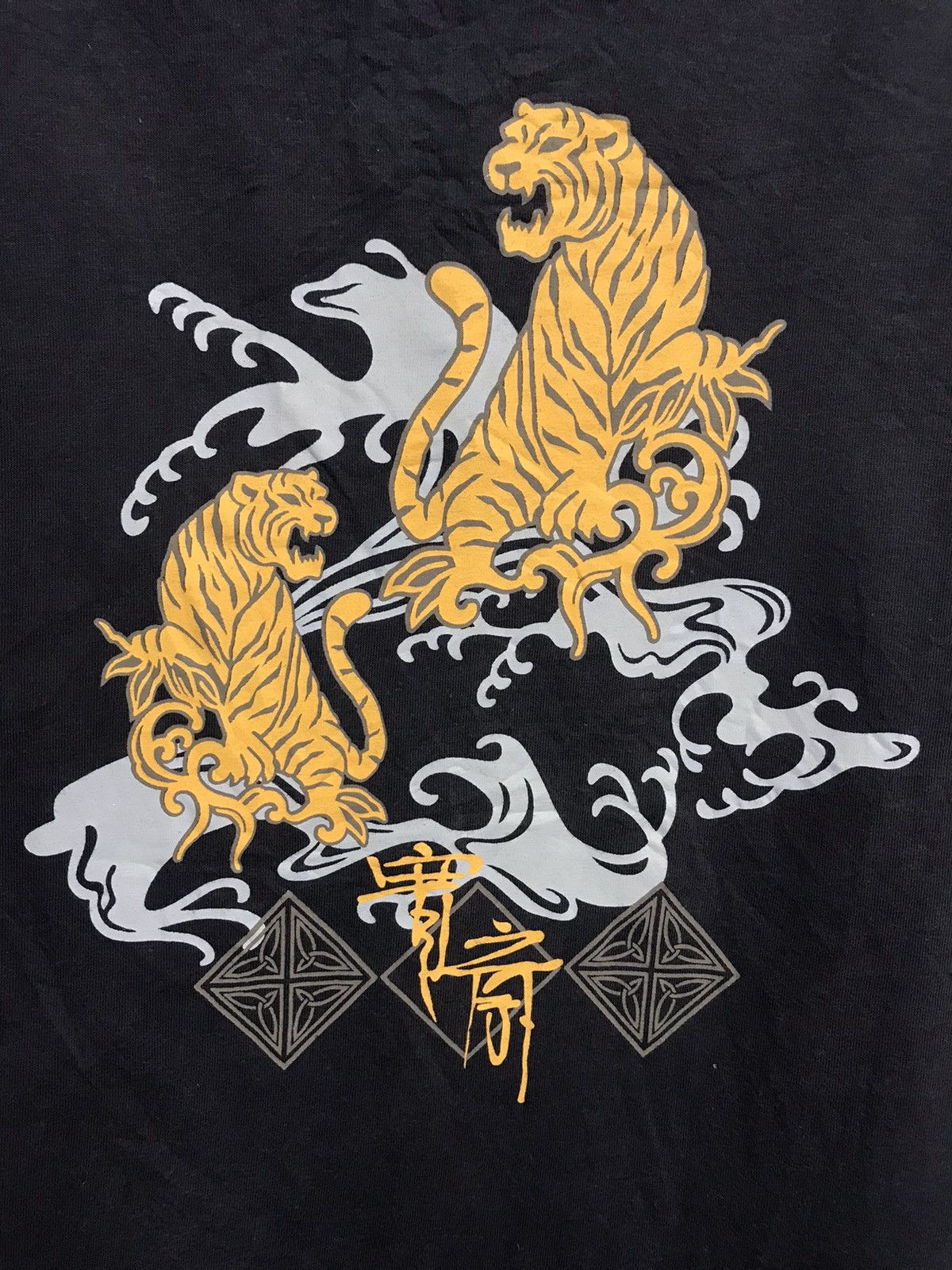 Designer × Kansai Yamamoto ARCHIVAL KANSAI MAN FIGHTING TIGER X KANSAI SIGNATURE SHIRT Size US L / EU 52-54 / 3 - 1 Thumbnail