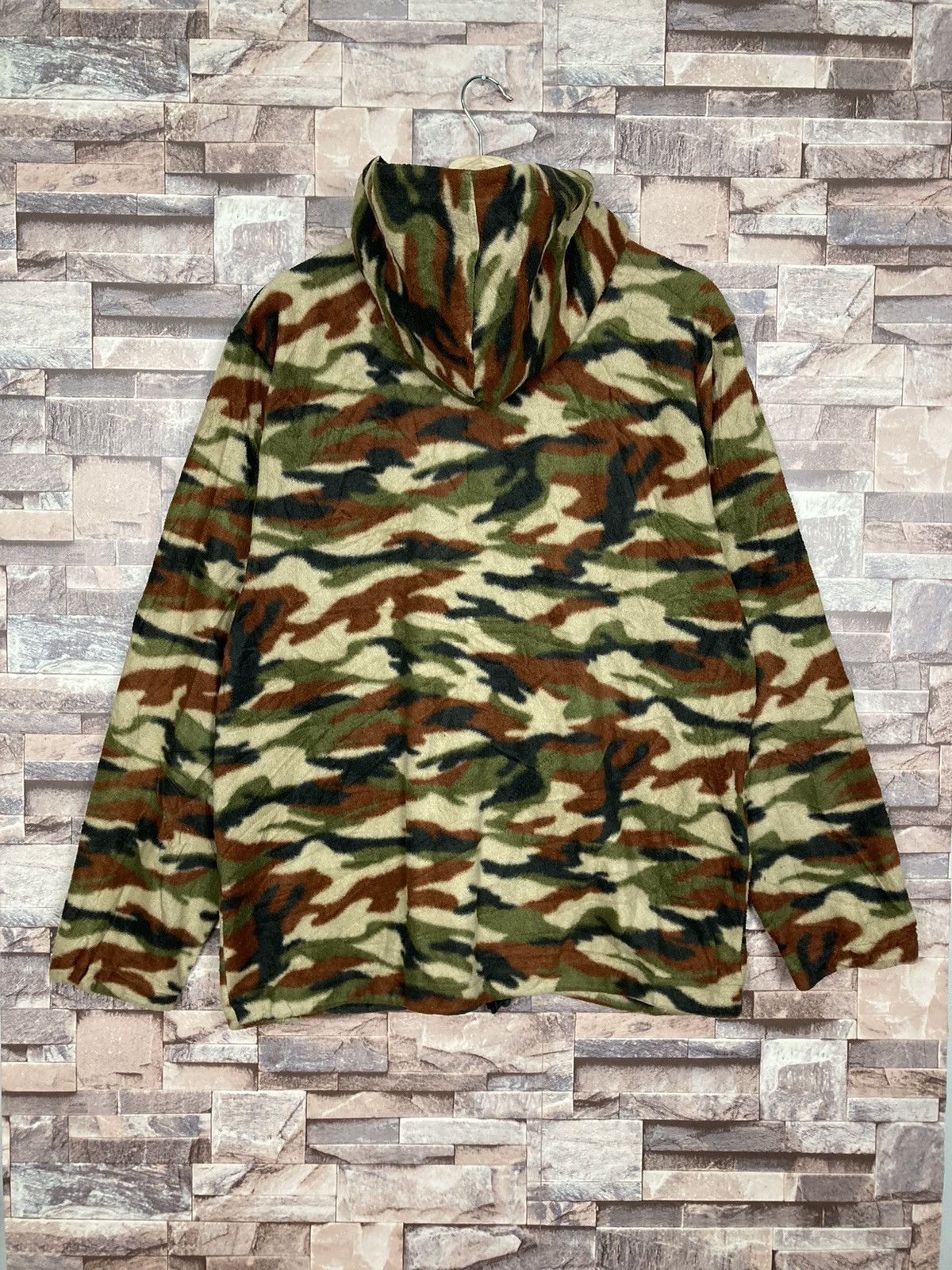 Japanese Brand Crystal Wave Camo Sweater #19-5 Size US M / EU 48-50 / 2 - 2 Thumbnail