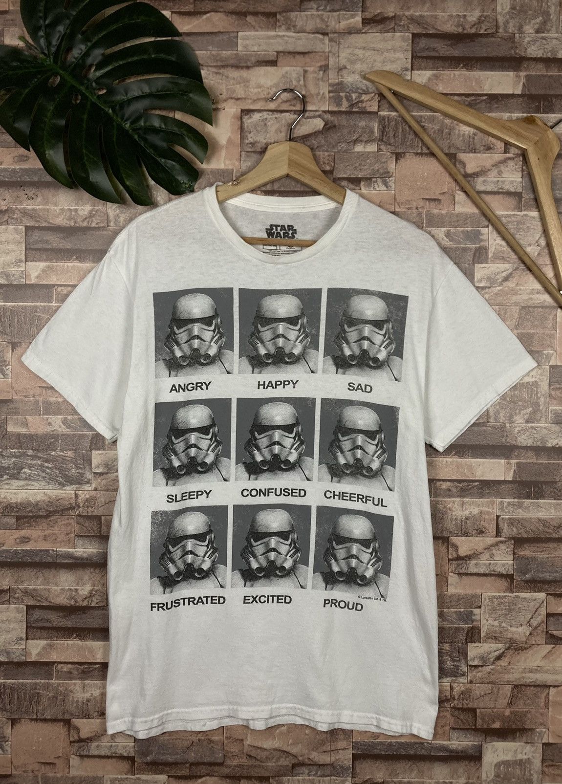 Star Wars Star Wars Stormtroopers Emotional Face#T13-2 Size US M / EU 48-50 / 2 - 1 Thumbnail