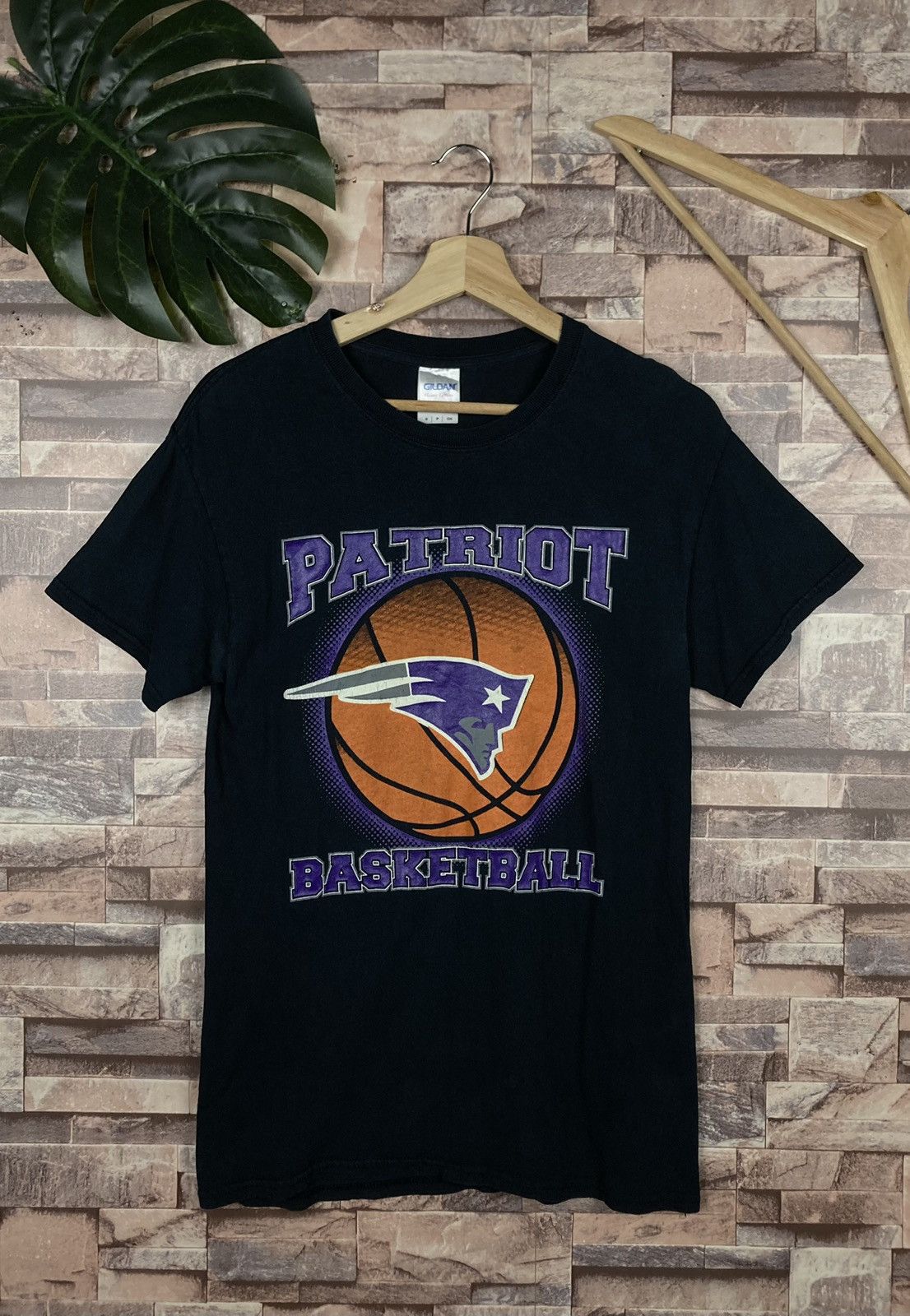 Gildan × NFL × Vintage American Patriots NFL Team Tee #12-4 Size US S / EU 44-46 / 1 - 1 Thumbnail