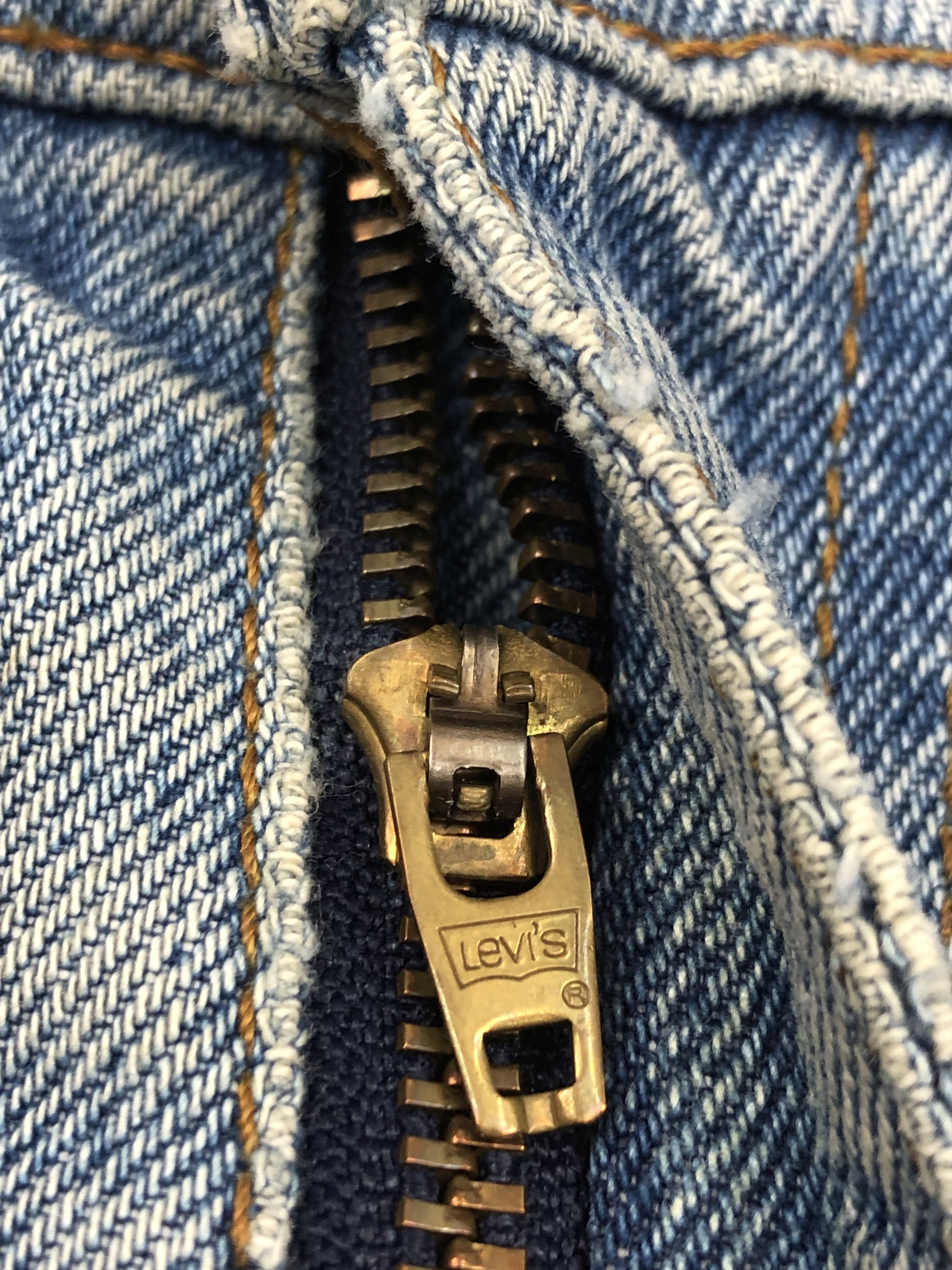 Levi's Vintage Levis 505 Light Wash Denim DPP0132 Size US 34 / EU 50 - 9 Thumbnail