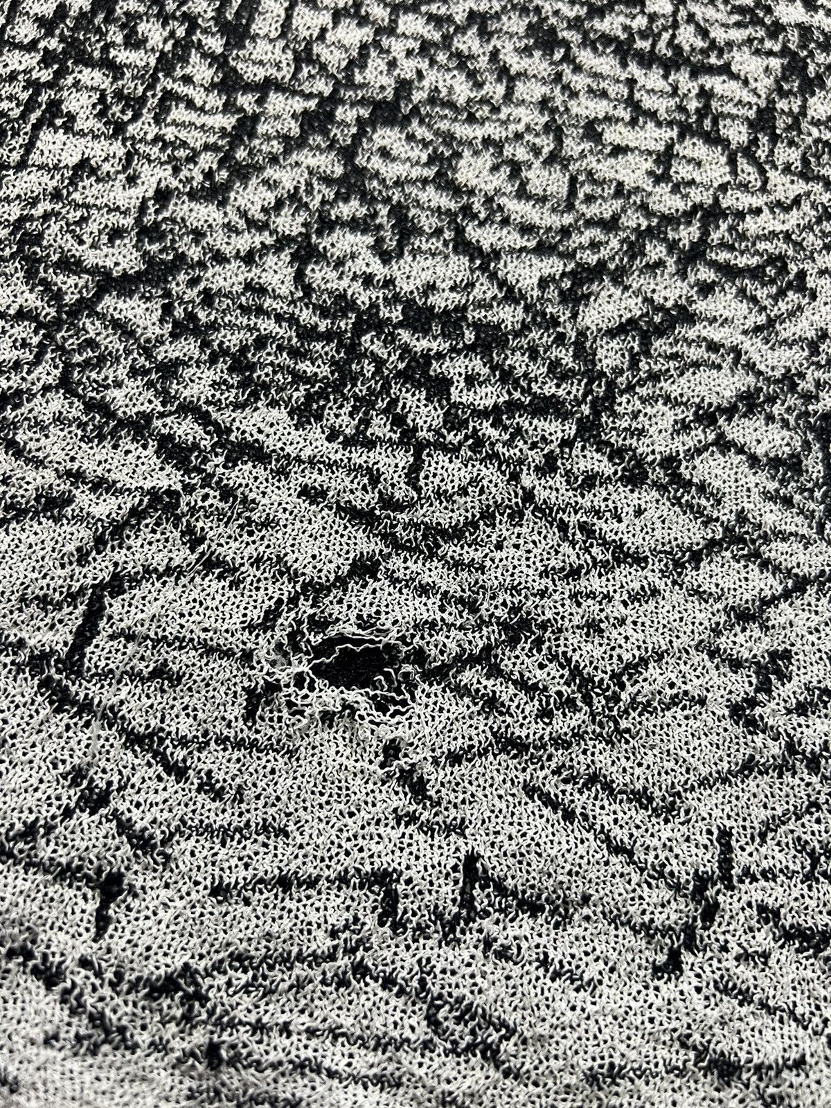 Raf Simons Raf Simons - S/S '09 Gradient Knitted Sweater Size US M / EU 48-50 / 2 - 13 Thumbnail